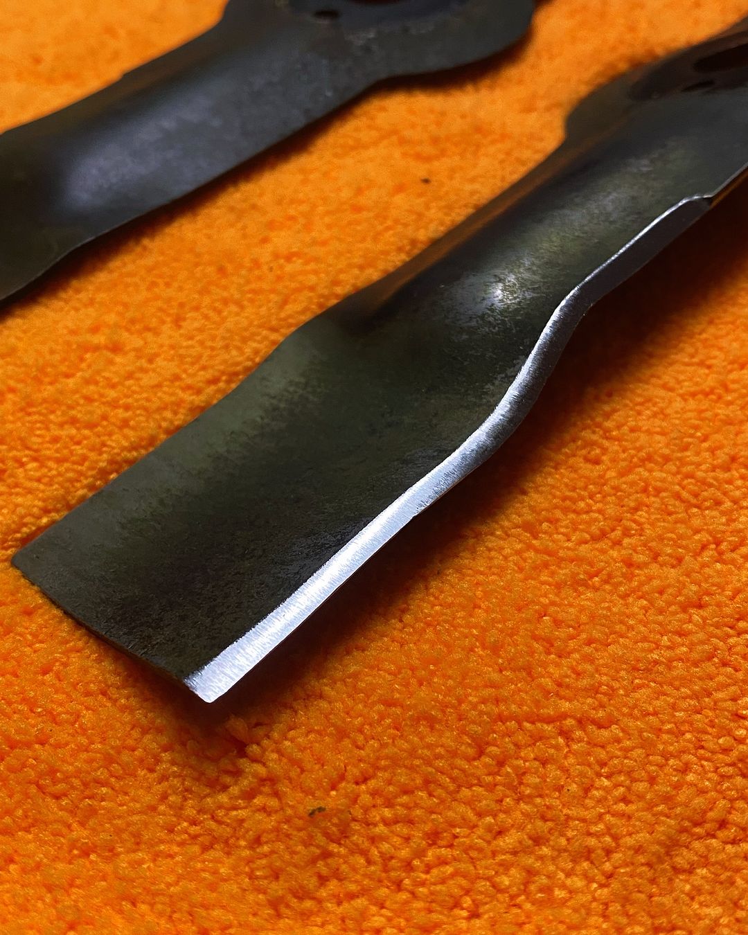 Lawn mower Blade sharpening seriously fast sharpening