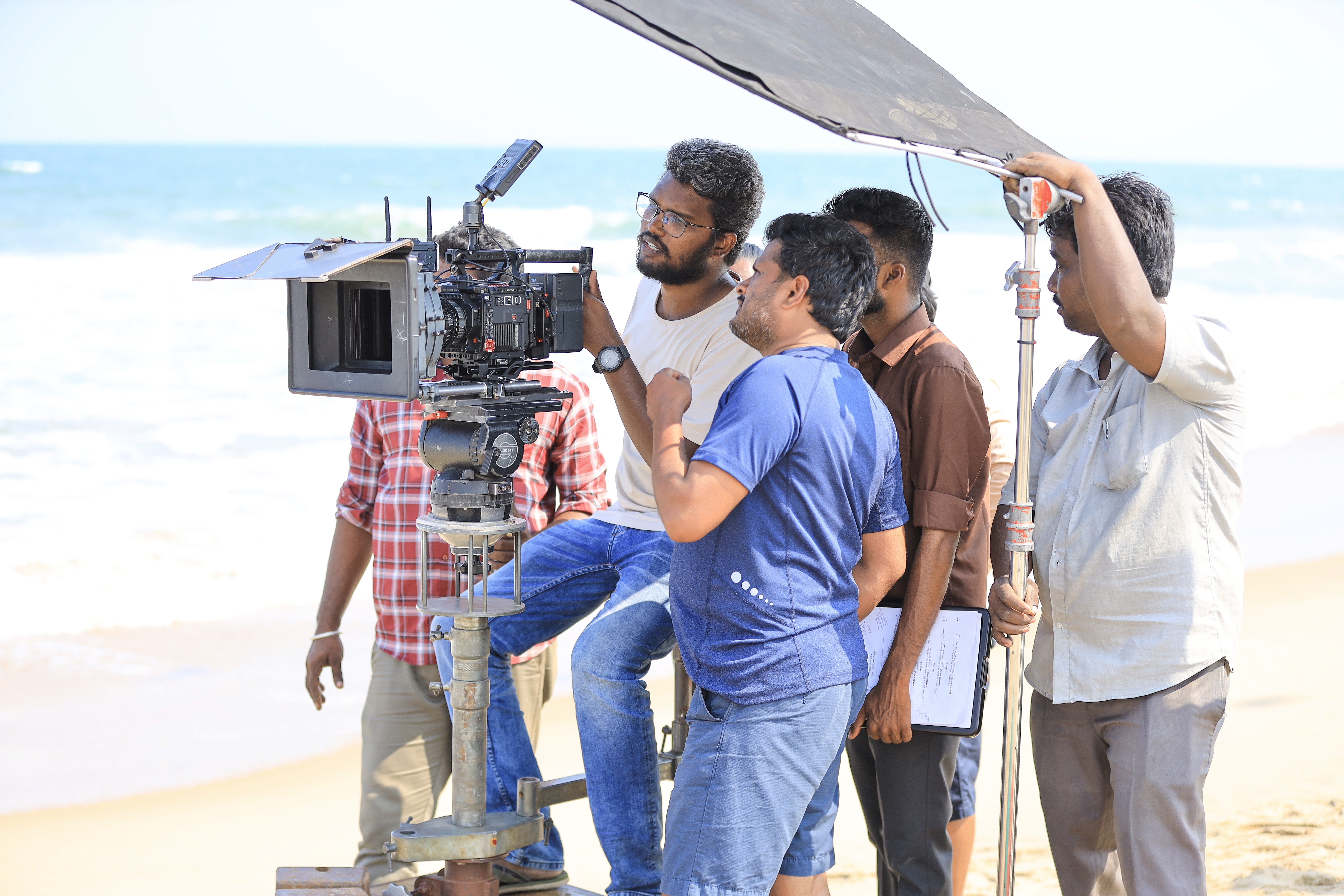 Concetrated triathlete grayscale