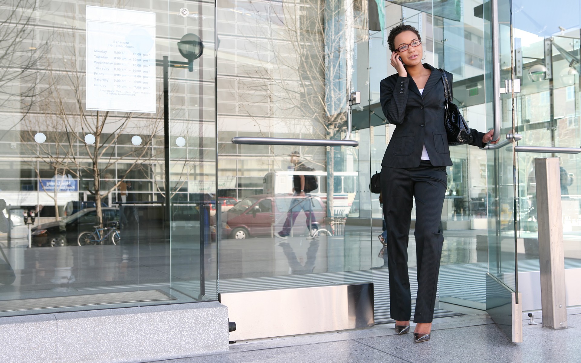 Scopri cosa sono i permessi ROL, come gestirli correttamente in azienda e come evitare errori su scadenze, approvazioni e busta paga.