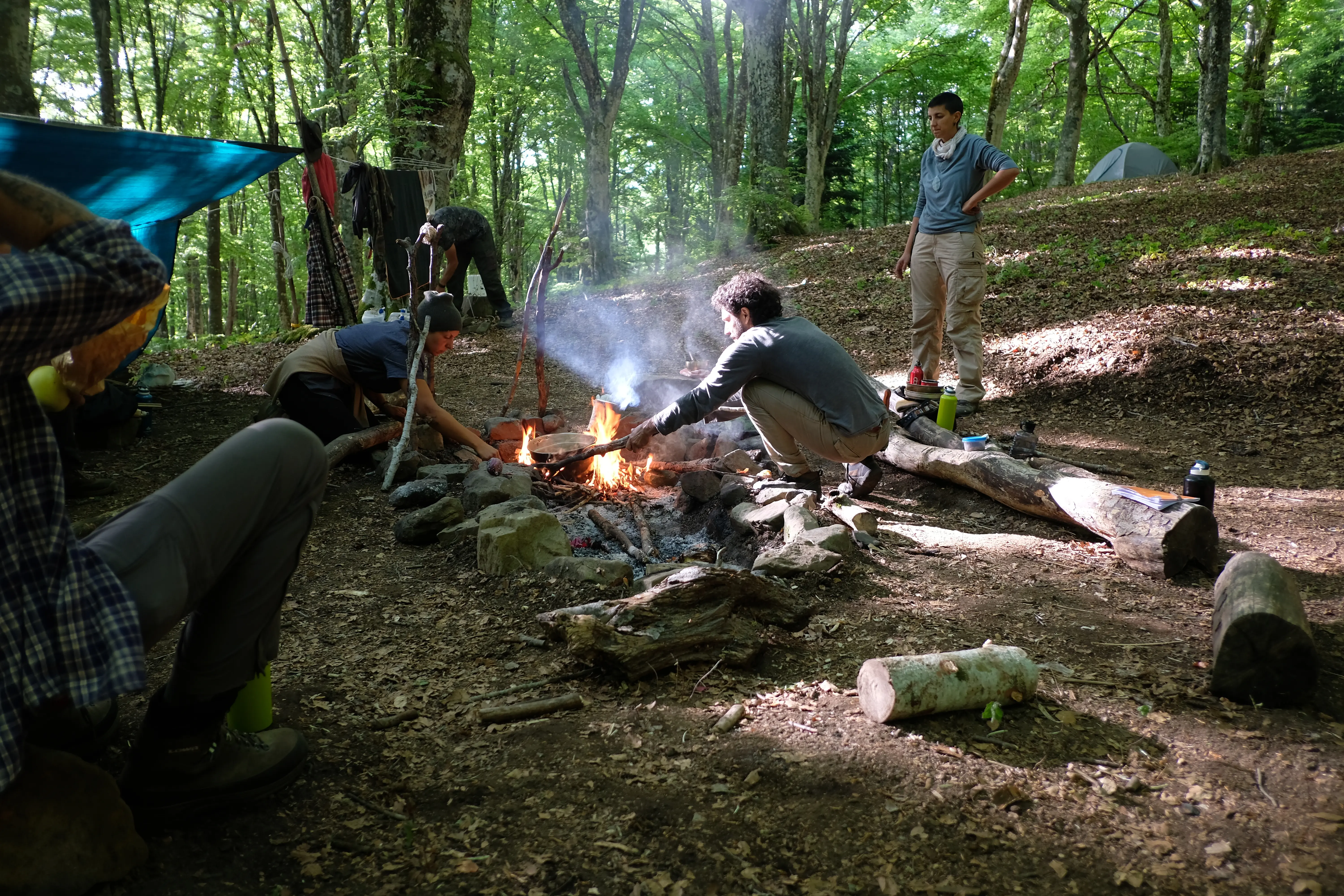 Andrea Modesti, istruttore di survival e bushcraft, esperto in campi avventura per ragazzi e corsi di sopravvivenza outdoor