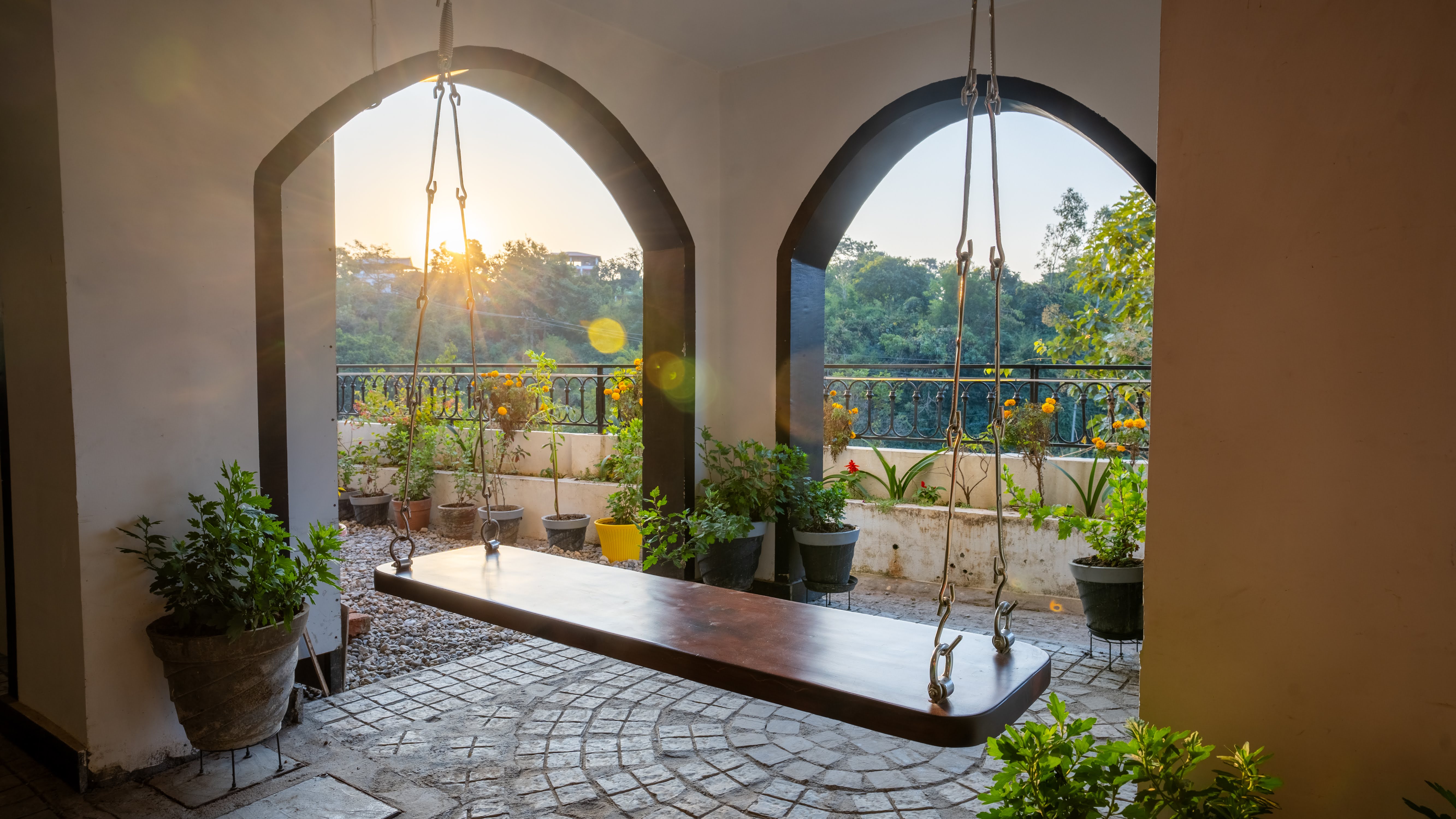 Chakk109 Lavish Hotel