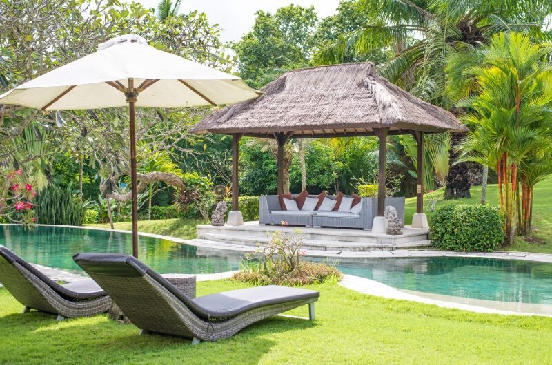 Expert real estate agent services for luxury villas in Pererenan featuring private pools and tropical gardens.