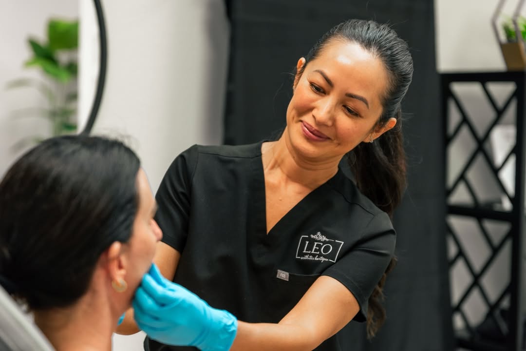 practitioner in aesthetic clinic consulting
