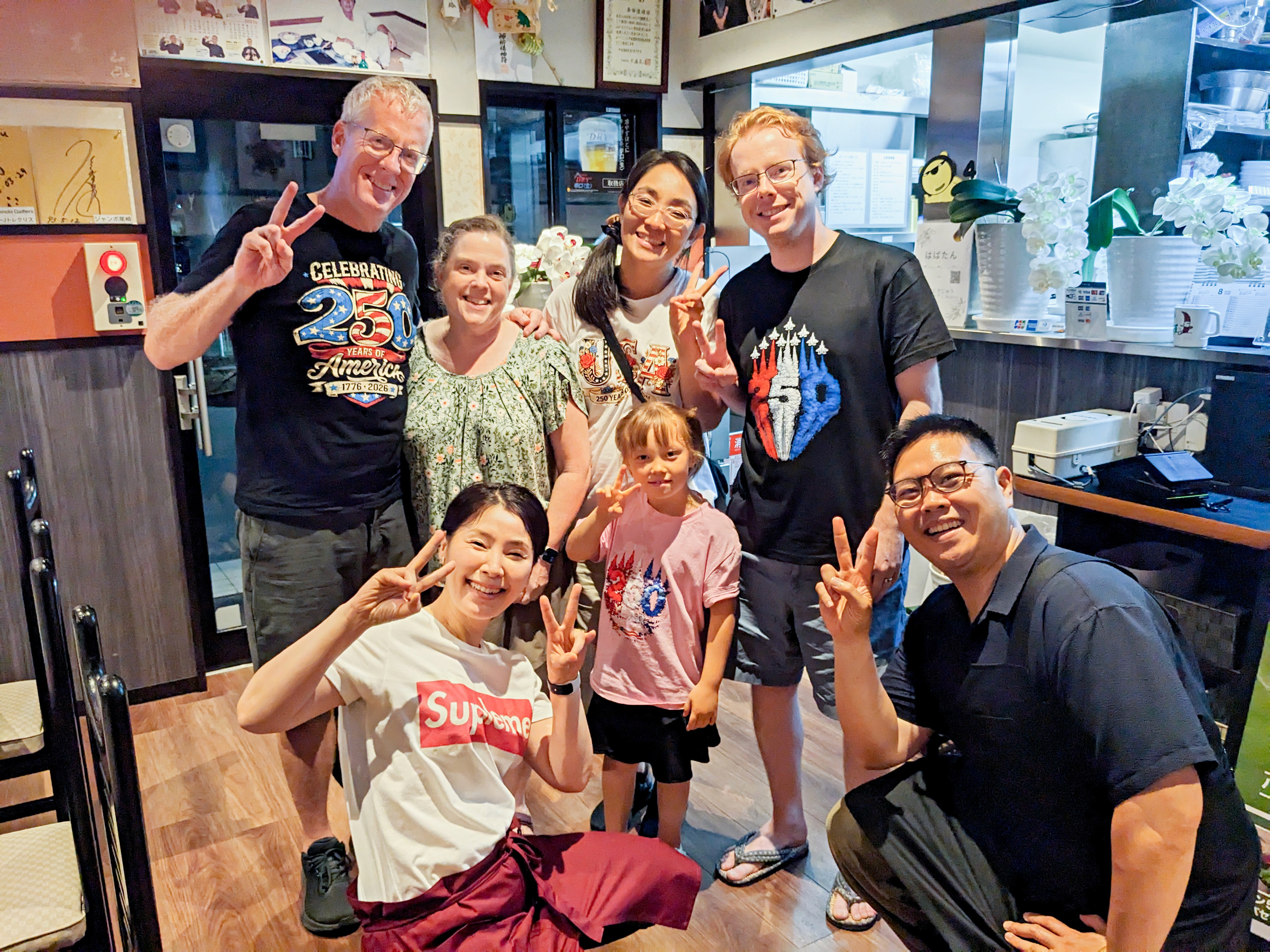 Mrs Eats and vistors at Yakiniku Torijyu