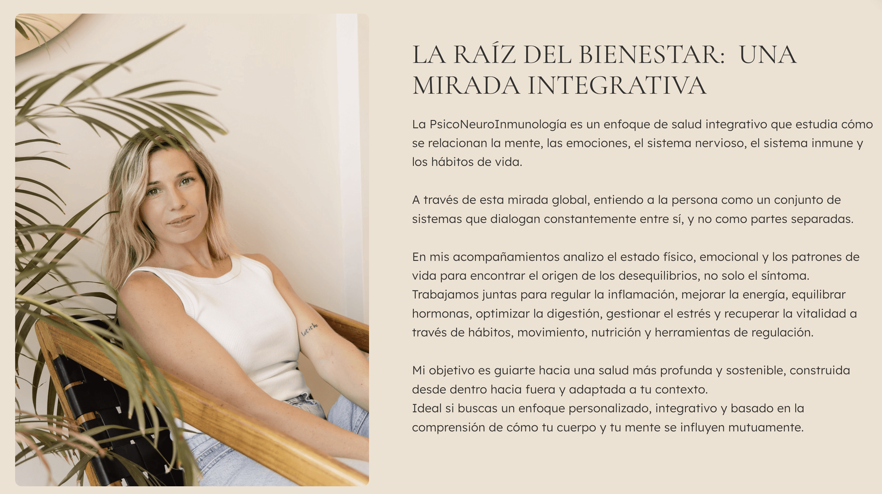 Screenshot of the "La Raíz del Bienestar: Una Mirada Integrativa" section of the Raquel Bermejo website, featuring a portrait of Raquel alongside an explanation of her PsychoNeuroImmunology-based approach to integrative health, addressing physical, emotional, and lifestyle factors to support lasting wellbeing.