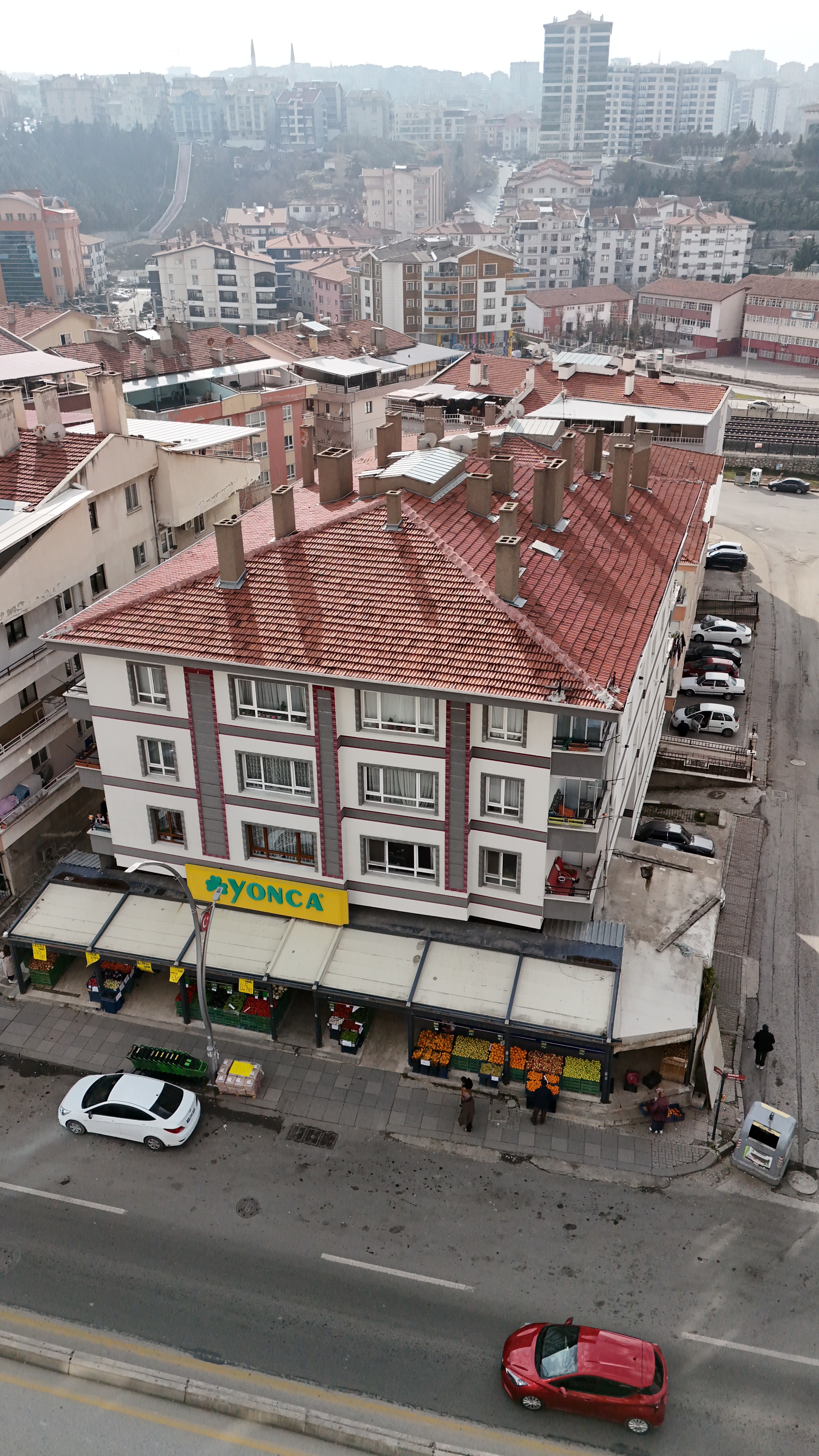 Merkezi konumu sayesinde kolay ulaşım ve zahmetsiz alışveriş deneyimi.