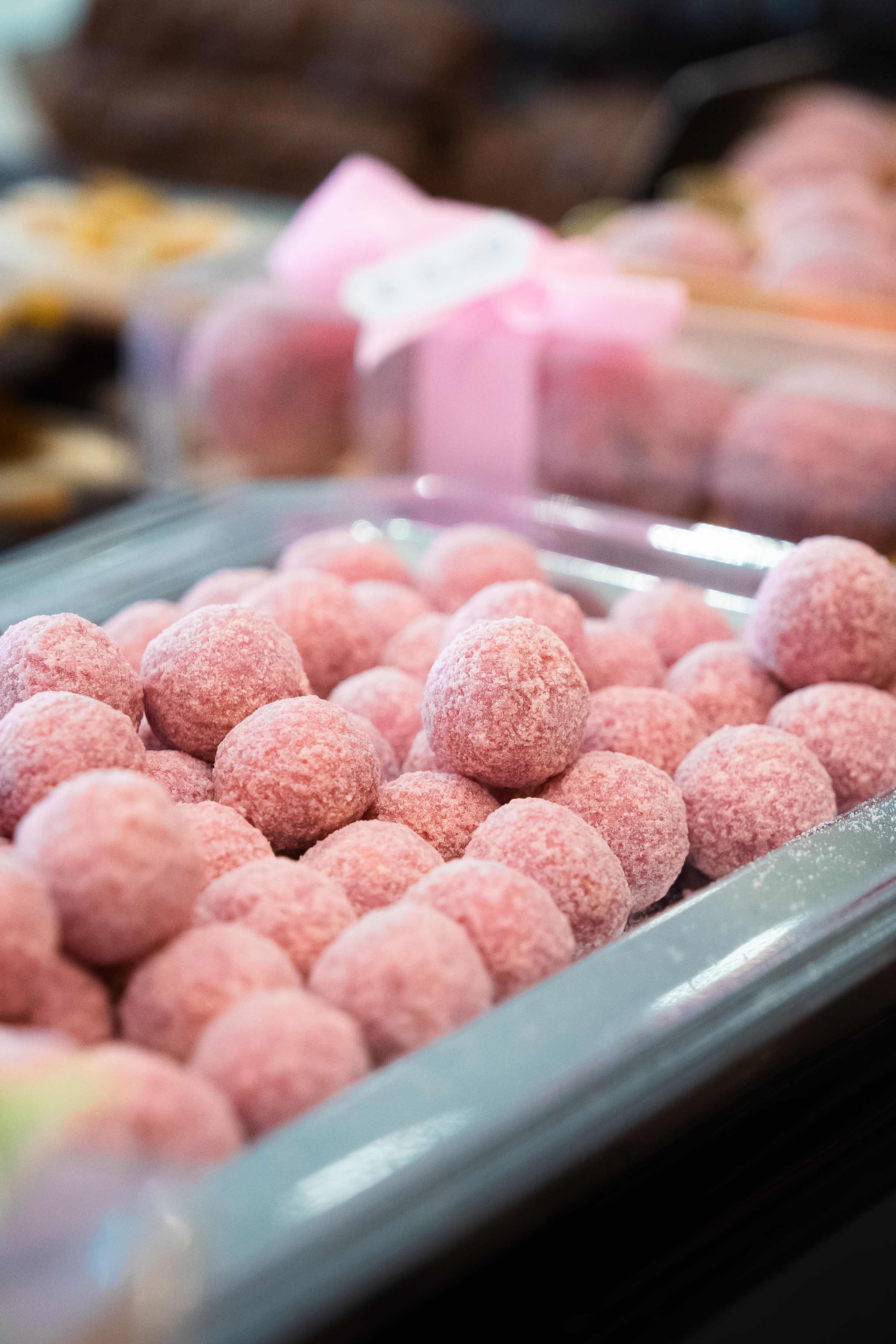 Perles en chocolat et biscuit rose de Reims au Sourire de Reims
