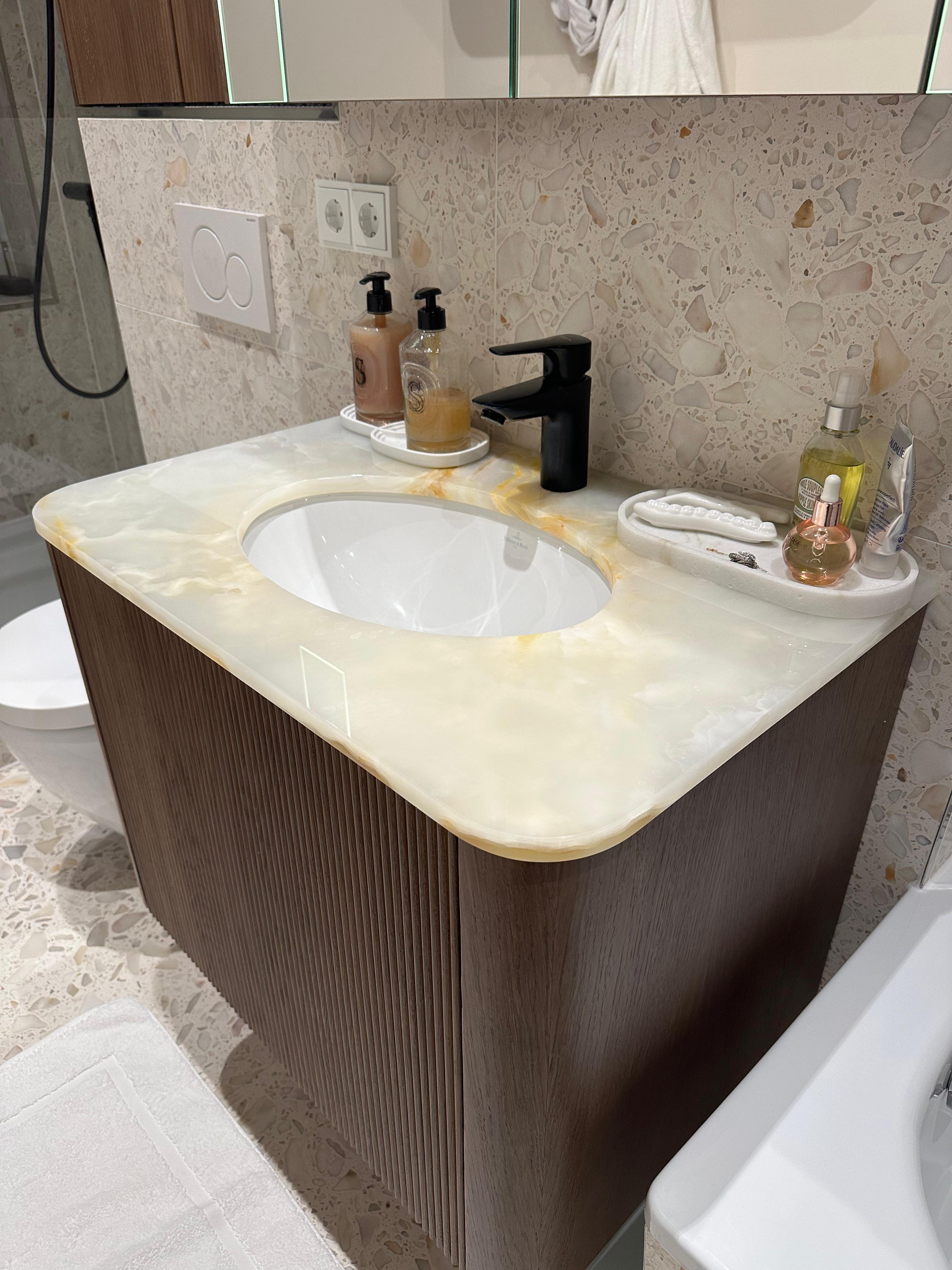 Waschtisch aus Onyx in Berlin Uniiqo 