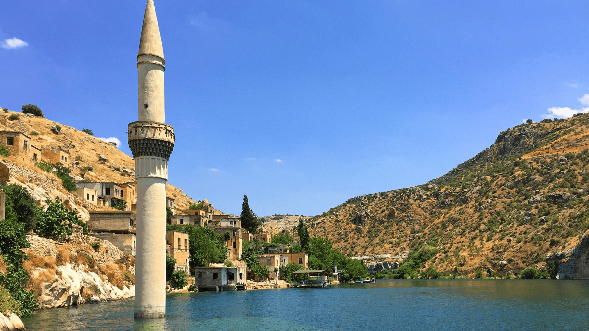 Halfeti sunken city and mosque minaret on the Euphrates, Eastern Türkiye Tour highlight