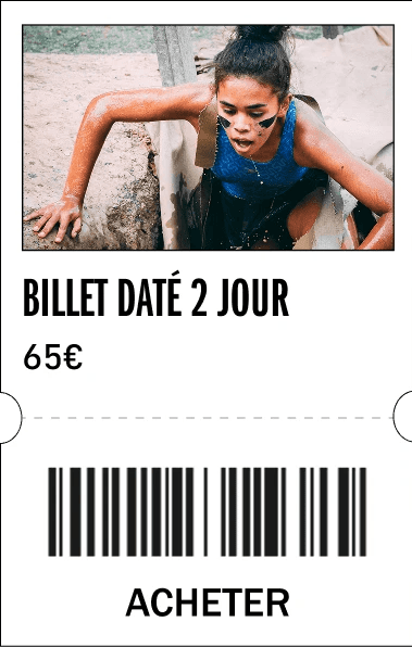 Mise en situation (mockup) du site web de Villa Wassim Marrakech, affiché sur un ordinateur portable MacBook Pro posé sur un bureau en bois clair. La page d'accueil ou une page de services met en évidence le design épuré et haut de gamme. On distingue une barre de navigation minimaliste, un bloc de texte en anglais avec une typographie script élégante ('Unforgettable memories'), et une section de services (Team Building, Anniversary, Wedding) illustrée par des miniatures de qualité. L'interface utilise une palette de couleurs sombres et neutres (bleu marine, blanc, or). Ce visuel démontre l'expertise de Nux-Studio en Web Design, conception UX/UI et développement de sites web de luxe pour le secteur hôtelier.