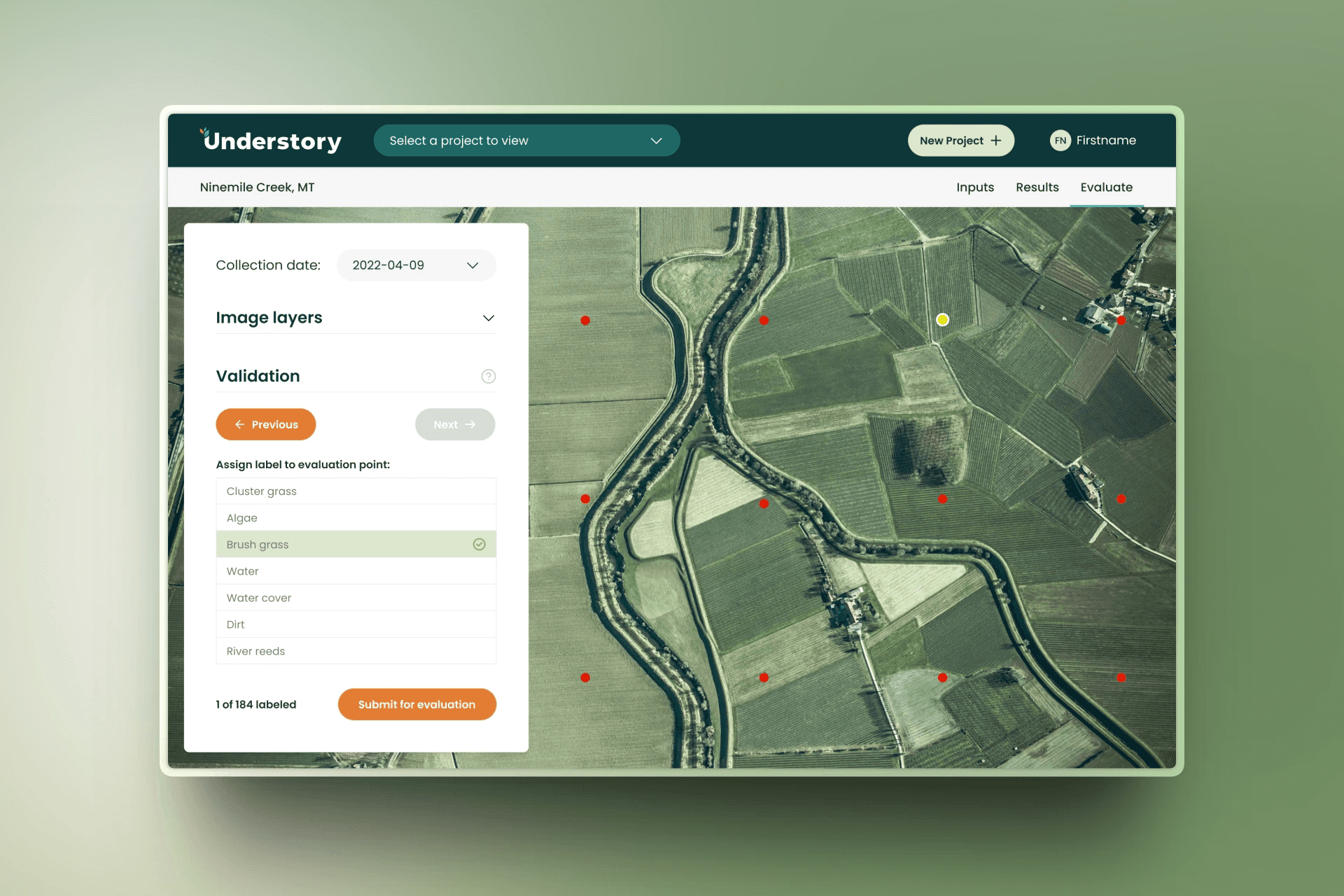 Aerial map interface with green fields and winding river. Left sidebar displays date, image layers, and validation options for analysis.
