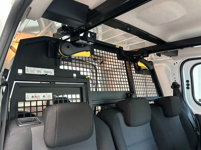 OPEL Combo Life 2021 WHITE Gebrauchtwagen - Galeriebild 7