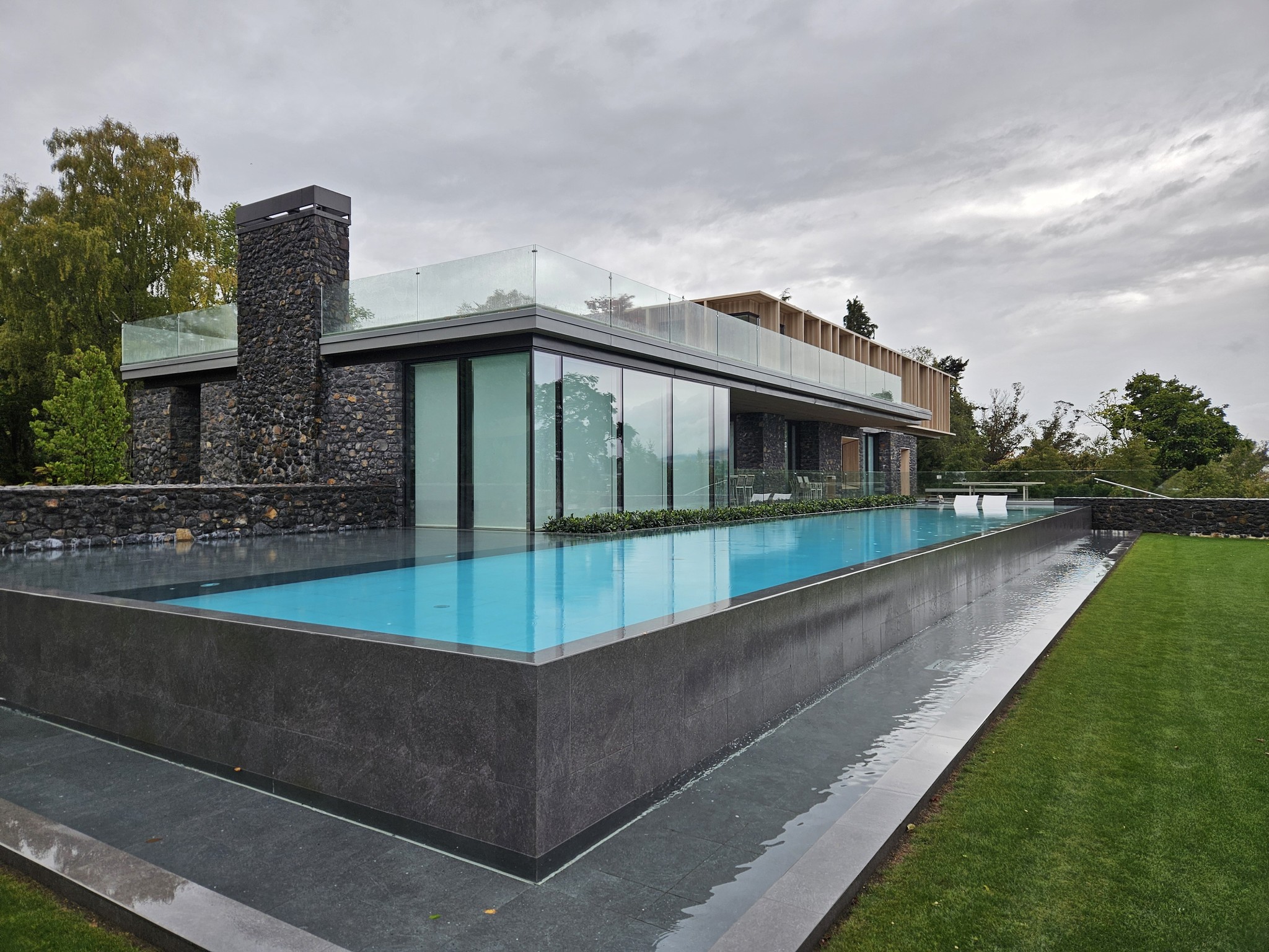 Concrete Pool Design and Buildling