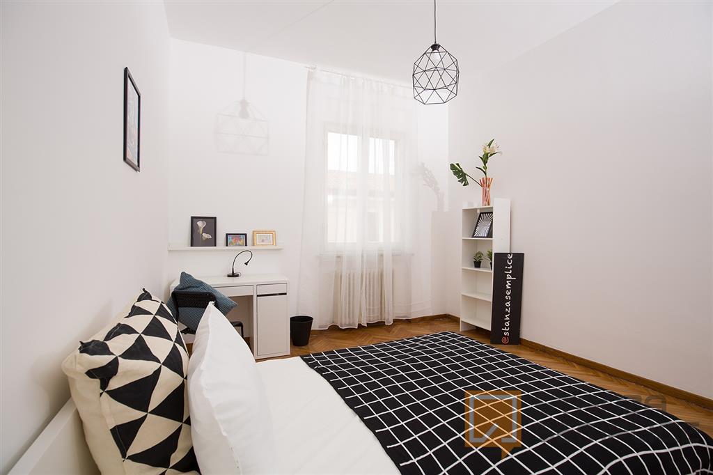 20 sqm room in Via D'AUGUSTO, Rimini