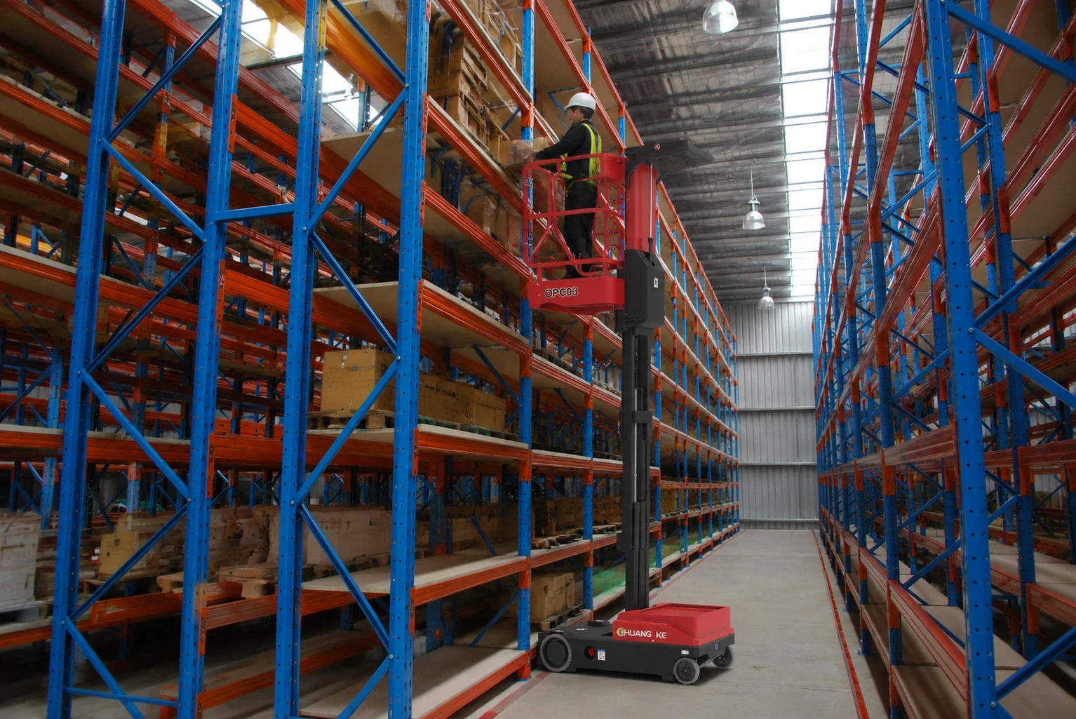 Order Picker Applications: Where This Equipment Is Used