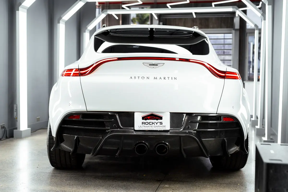 2021 Aston Martin DBX photo 29