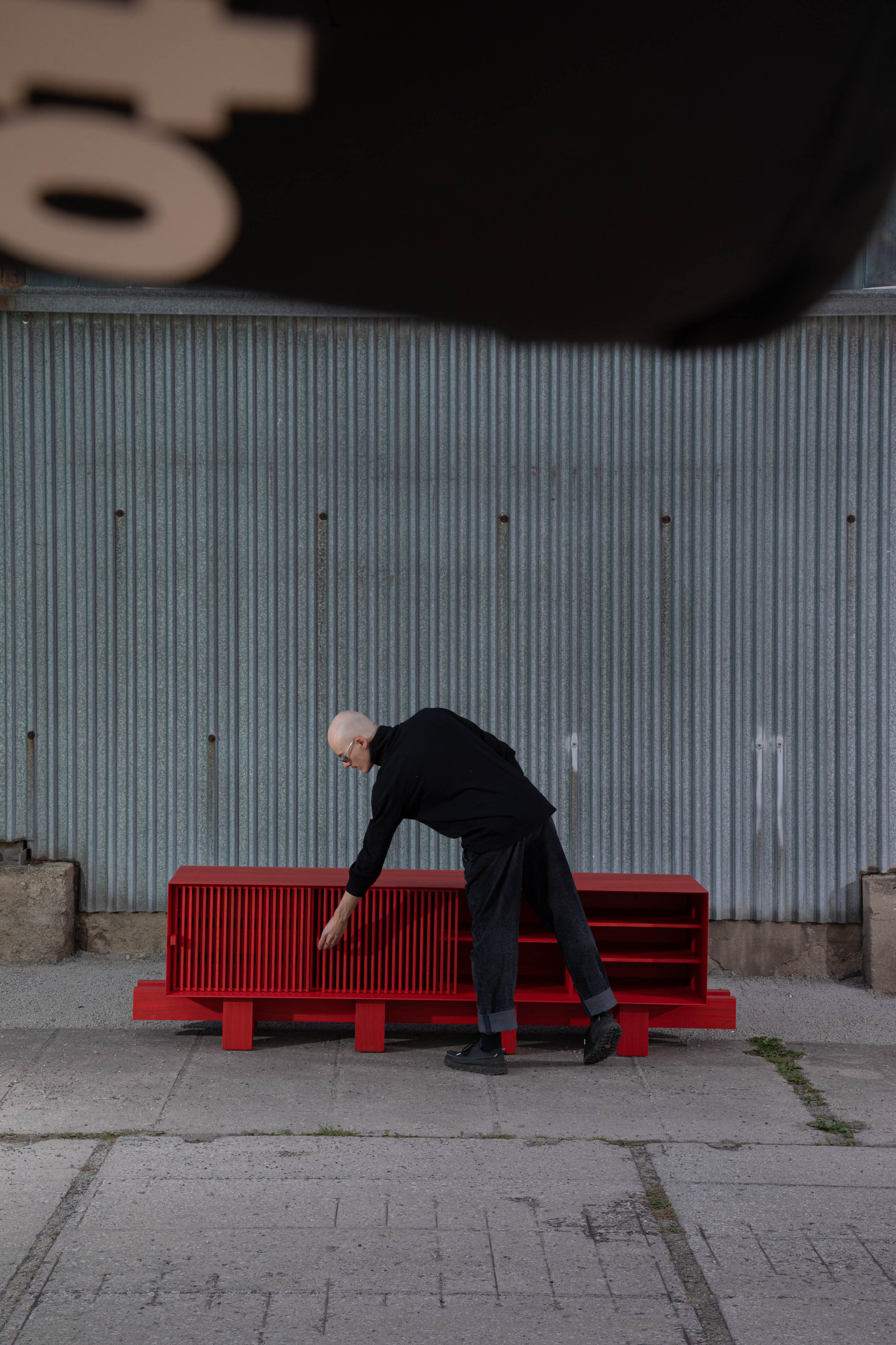 turntable-on-wooden-surface-of-audio-altar-cabinet