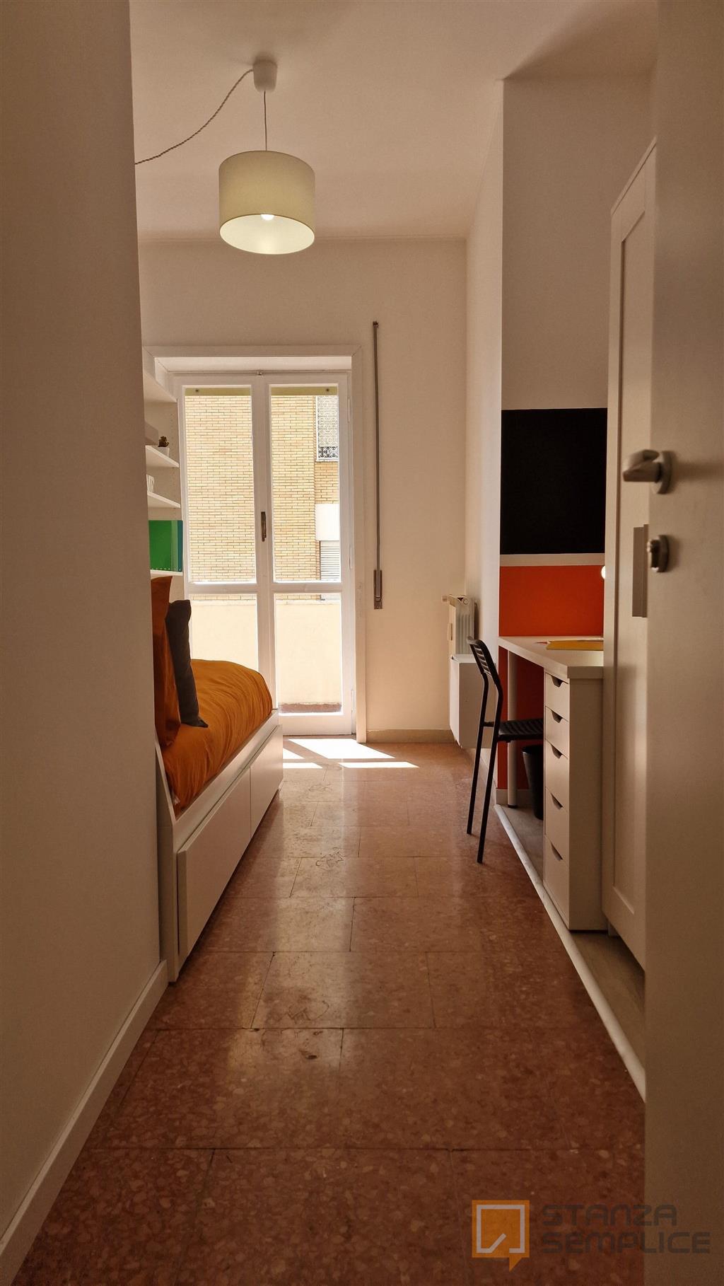 Stanza di 10 mq in Via Lungotevere di Pietra Papa, Roma