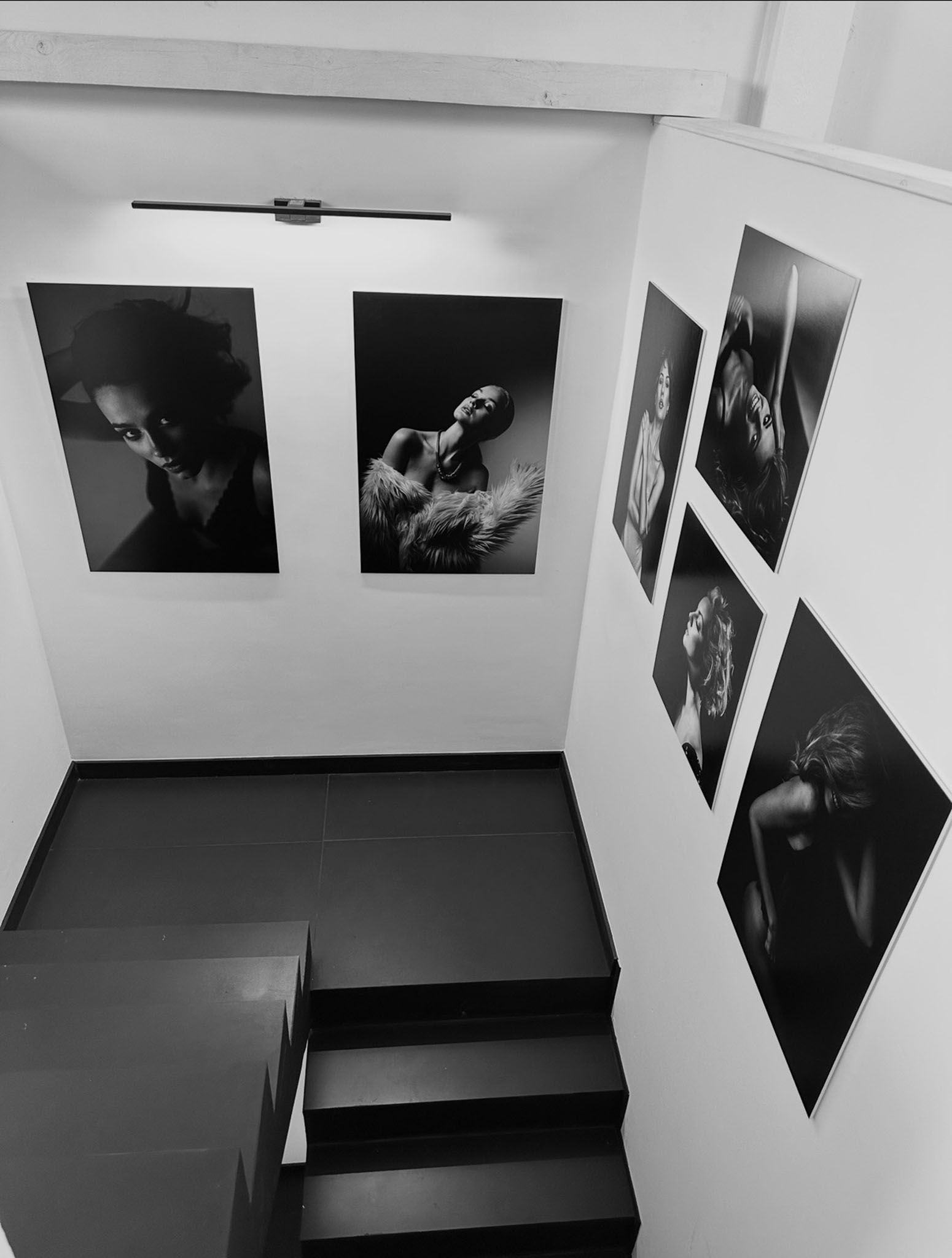 Agnieszka Czyzkowska kobiece sesje fotograficzne Warszawa studio fotograficzne Jozefoslaw galeria