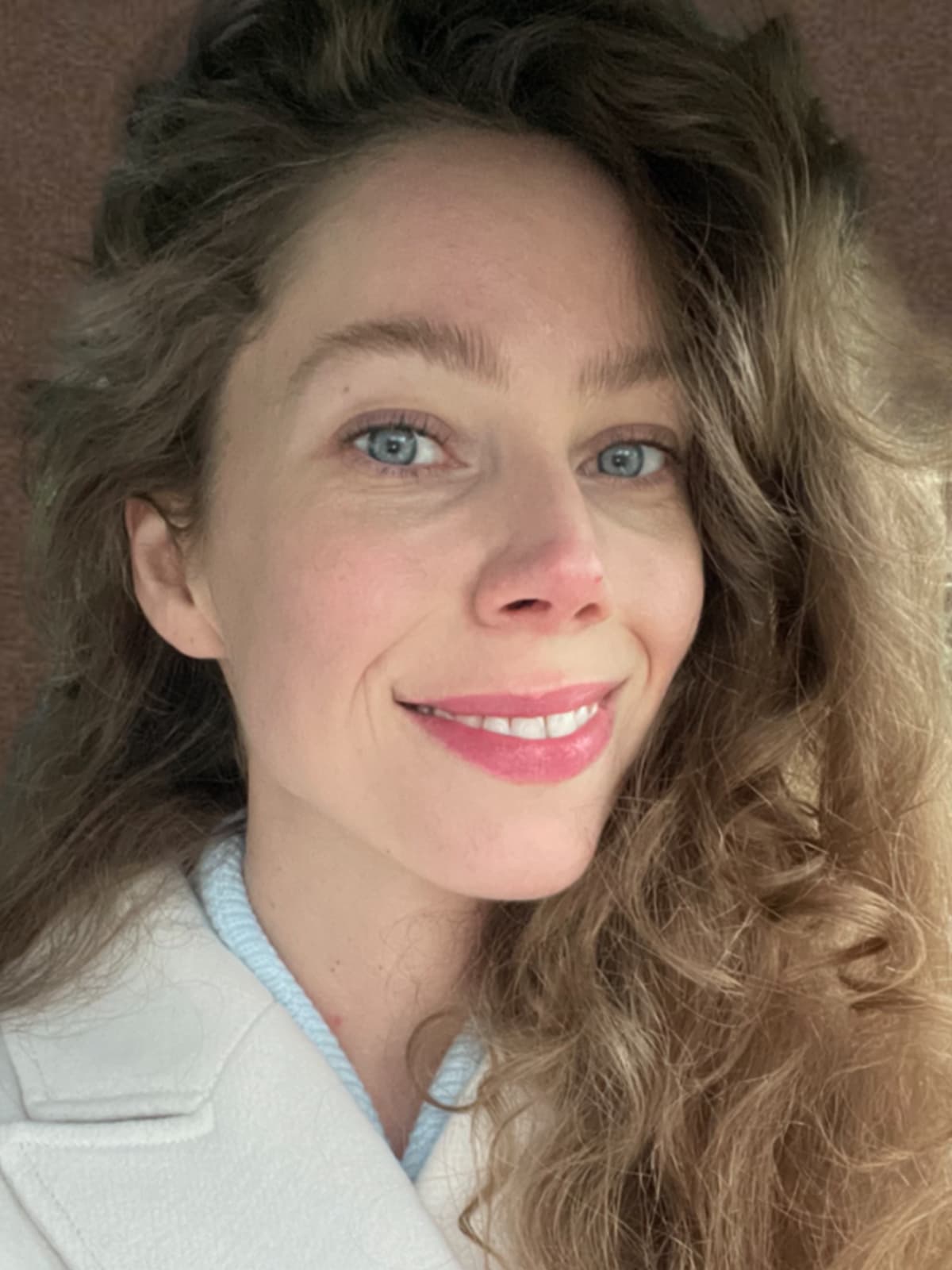 Portretfoto van Jennifer Willemsen in een professionele setting.