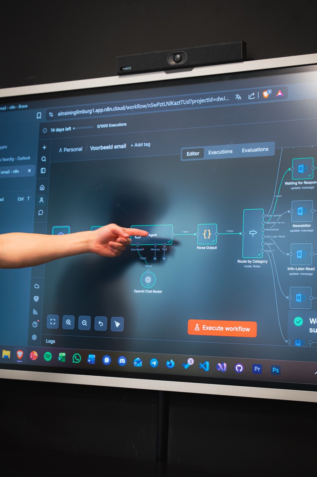 Een n8n-workflow op het scherm tijdens het AI Automation Programma