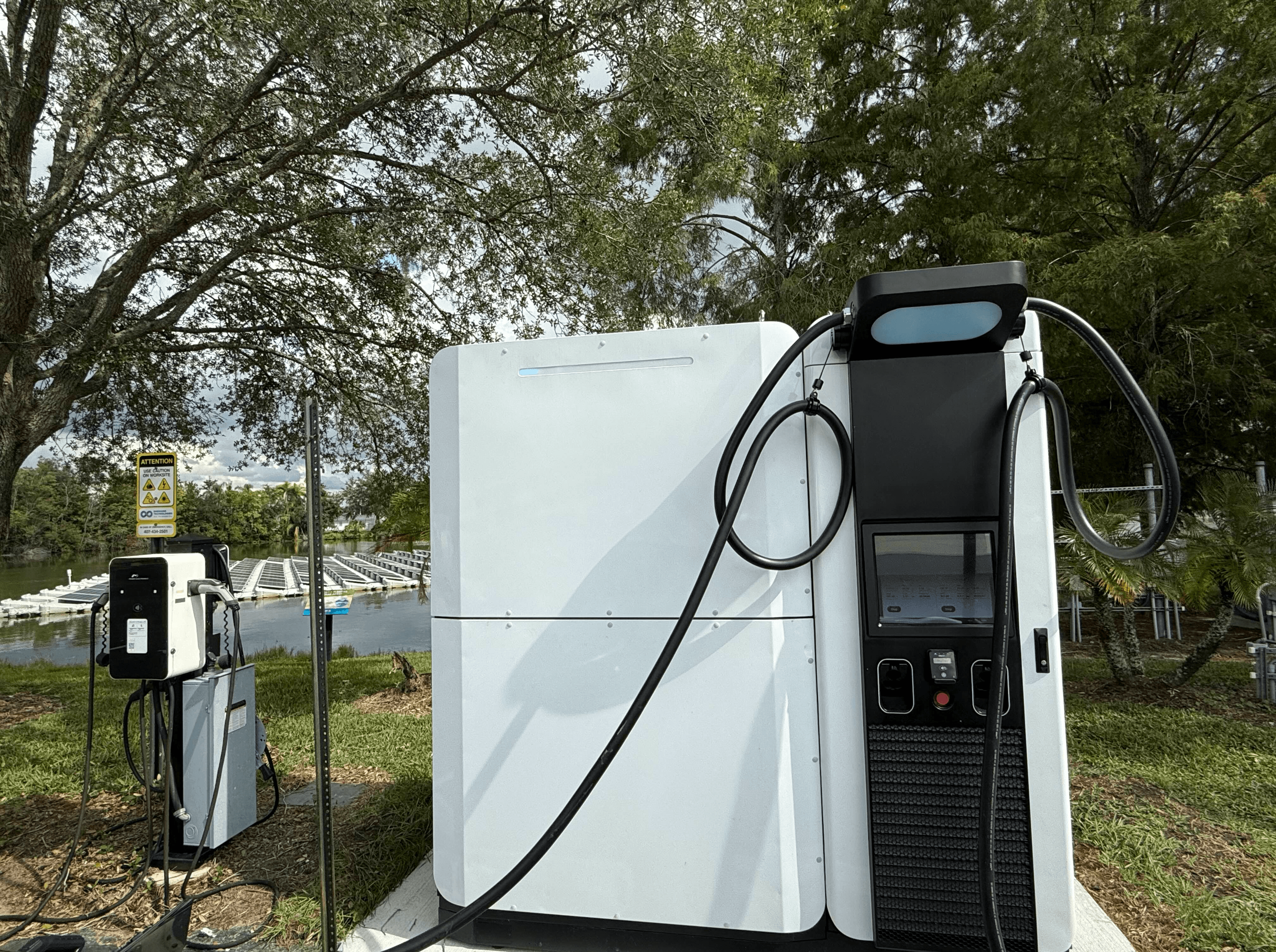 Battery Integrated Charger with Solar Panels