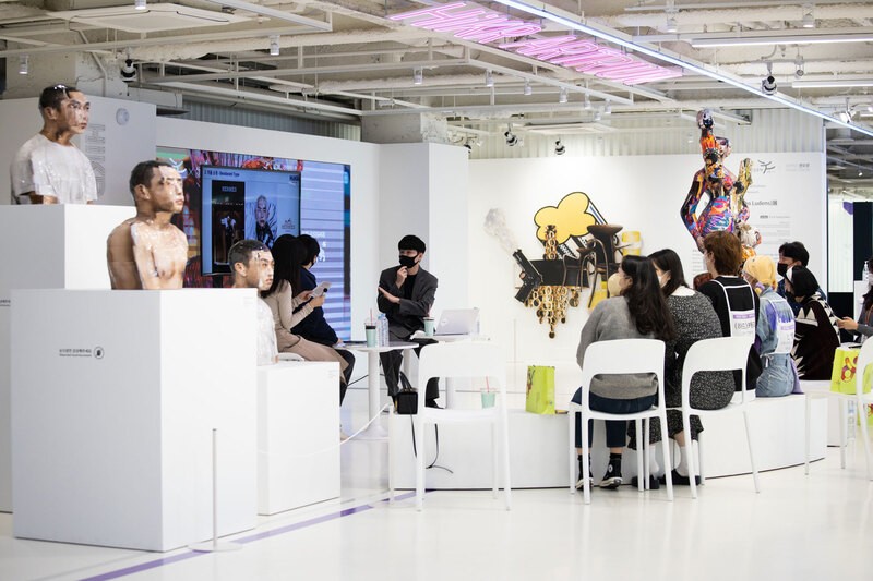 한국관광공사 서울센터 HiKR Ground: 3F HiKR Art Museum <놀이하는 인간>展 아티스트 토크