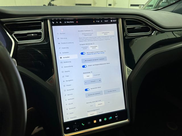 TESLA Model S 2018 RED Gebrauchtwagen - Galeriebild 17