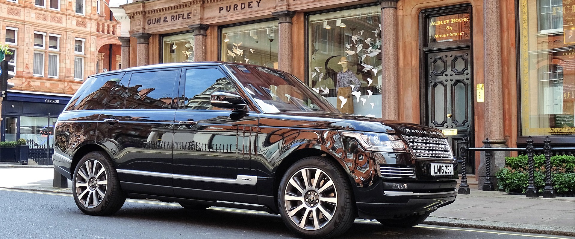LLuxury chauffeur service in Paris