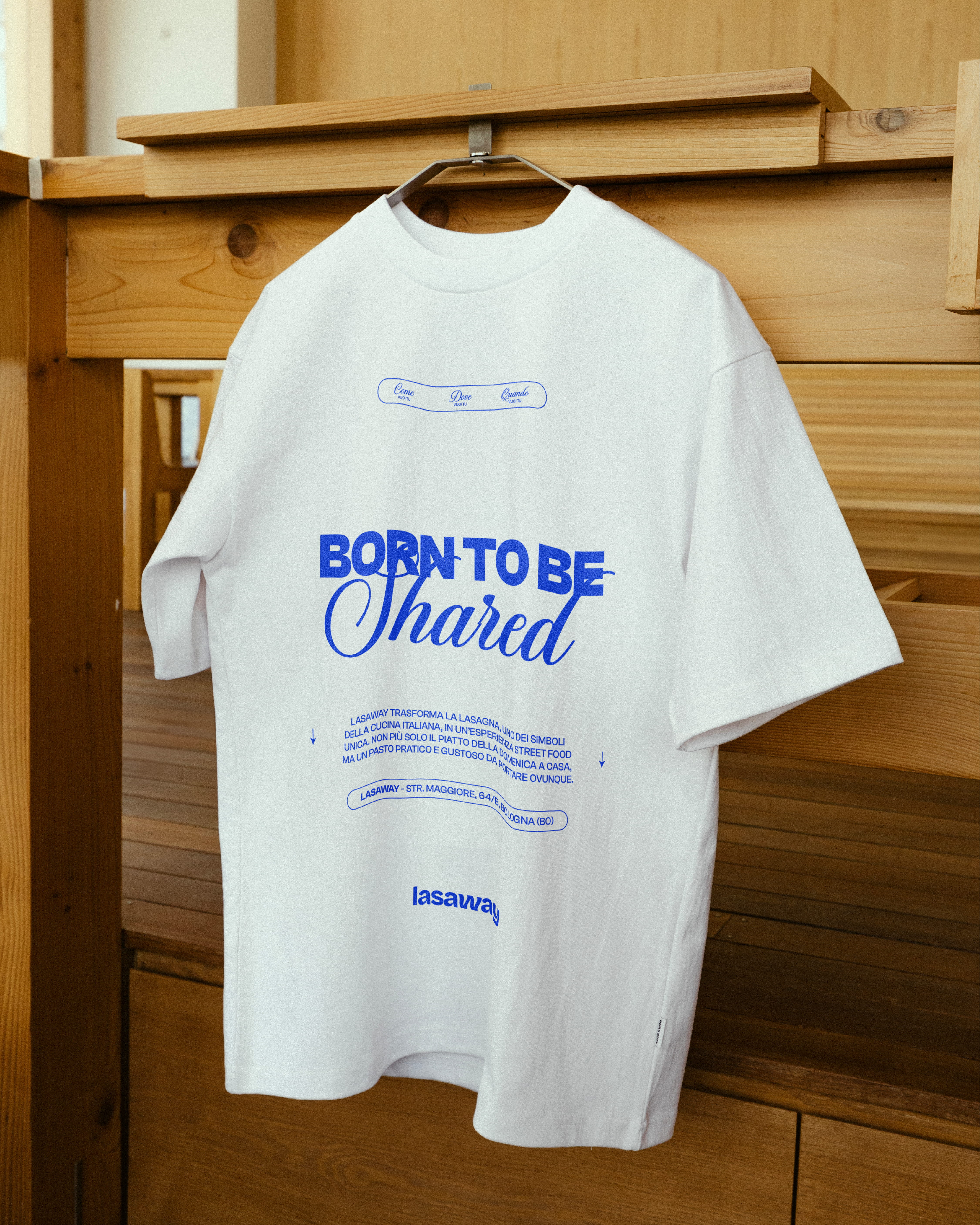 Lasaway t-shirt white and blue back