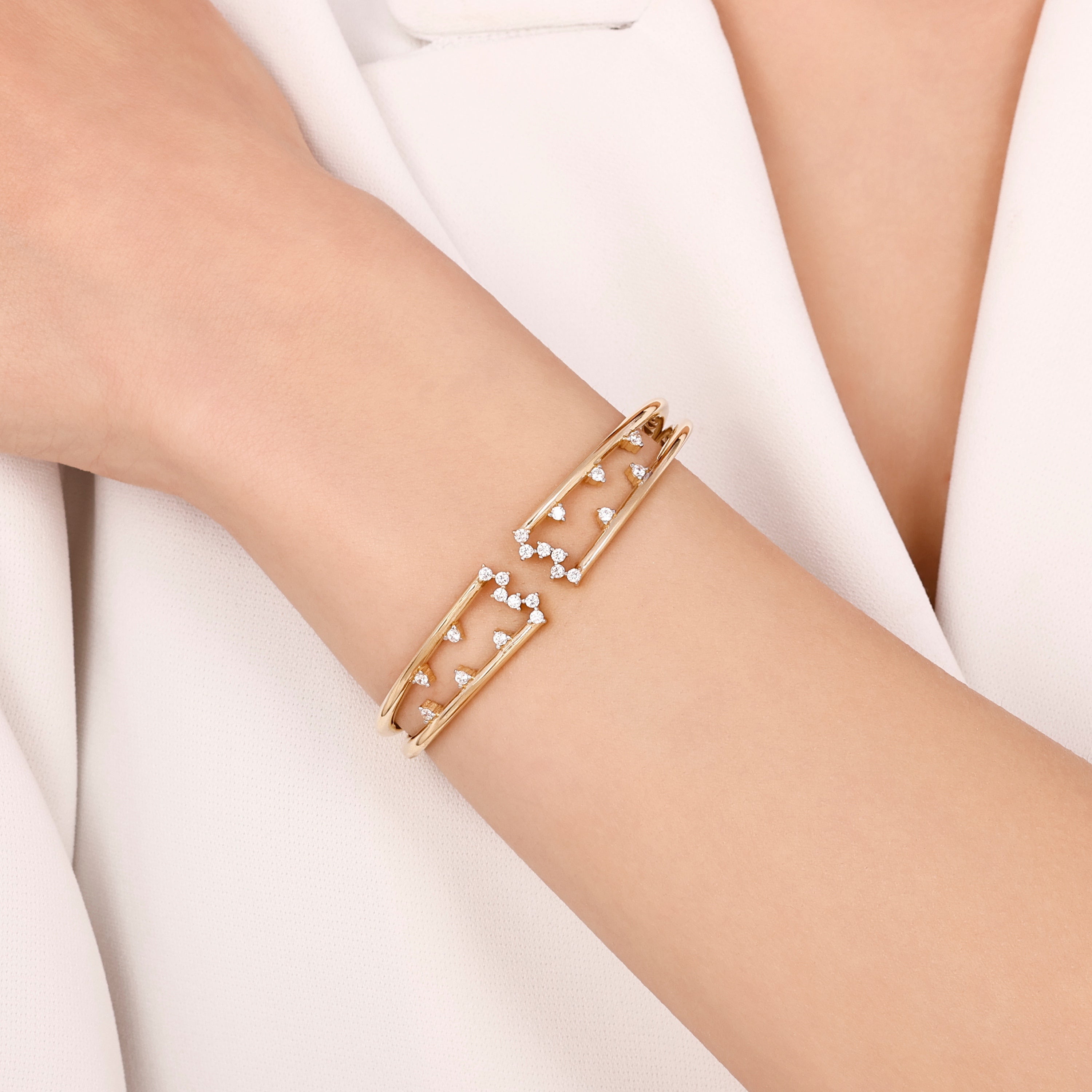 Elegant 14K Yellow Gold Design Bangle Bracelet with Sparkling Accents