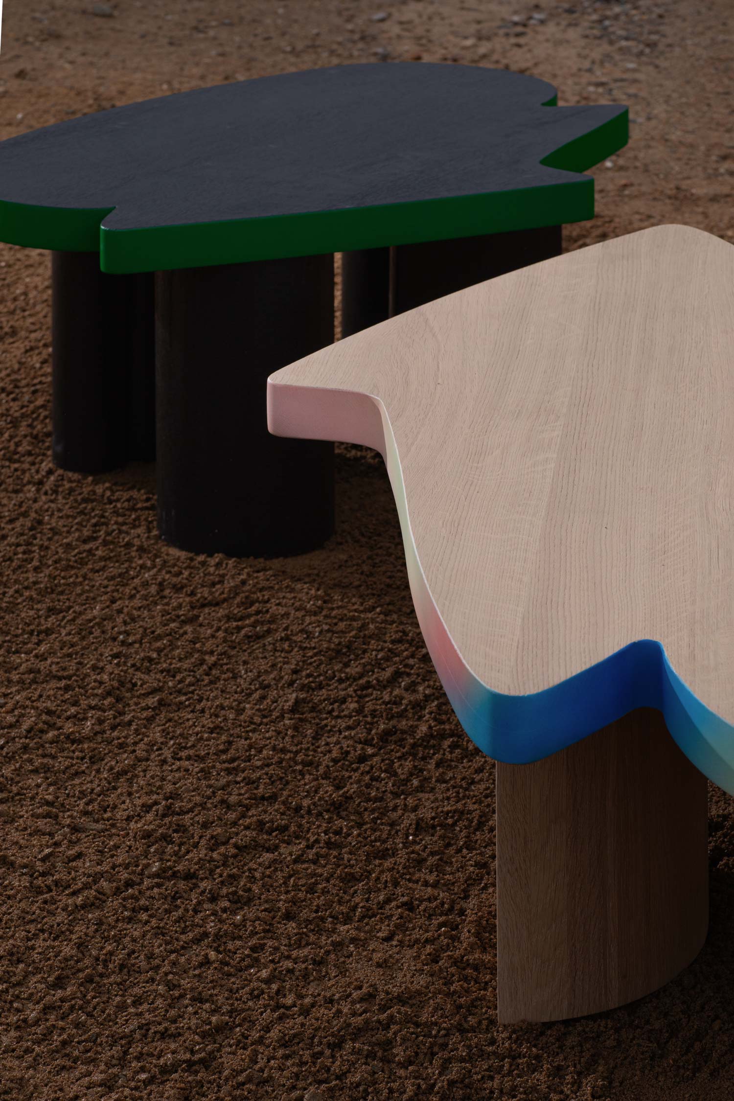 luxusní-kávový-stůl-pro-interiér-moderní-nábytek-cloudy-impromptu-design-by-jiri-krejcirik