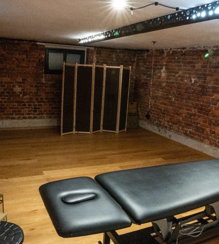 Łóżko do masażu w SPA w hotelu Villa Stara Apteka w Srebrnej Górze