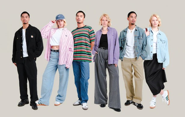 A bunch of young people wearing clothes that they've got from Loopi A bunch of young people wearing clothes that they ourchased from Loopi 