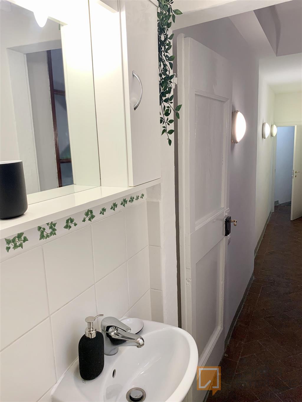 Room in Via S. ANTONINO, Firenze