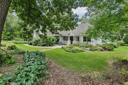 Photo 3 of 936 Lawinger Road, Linden