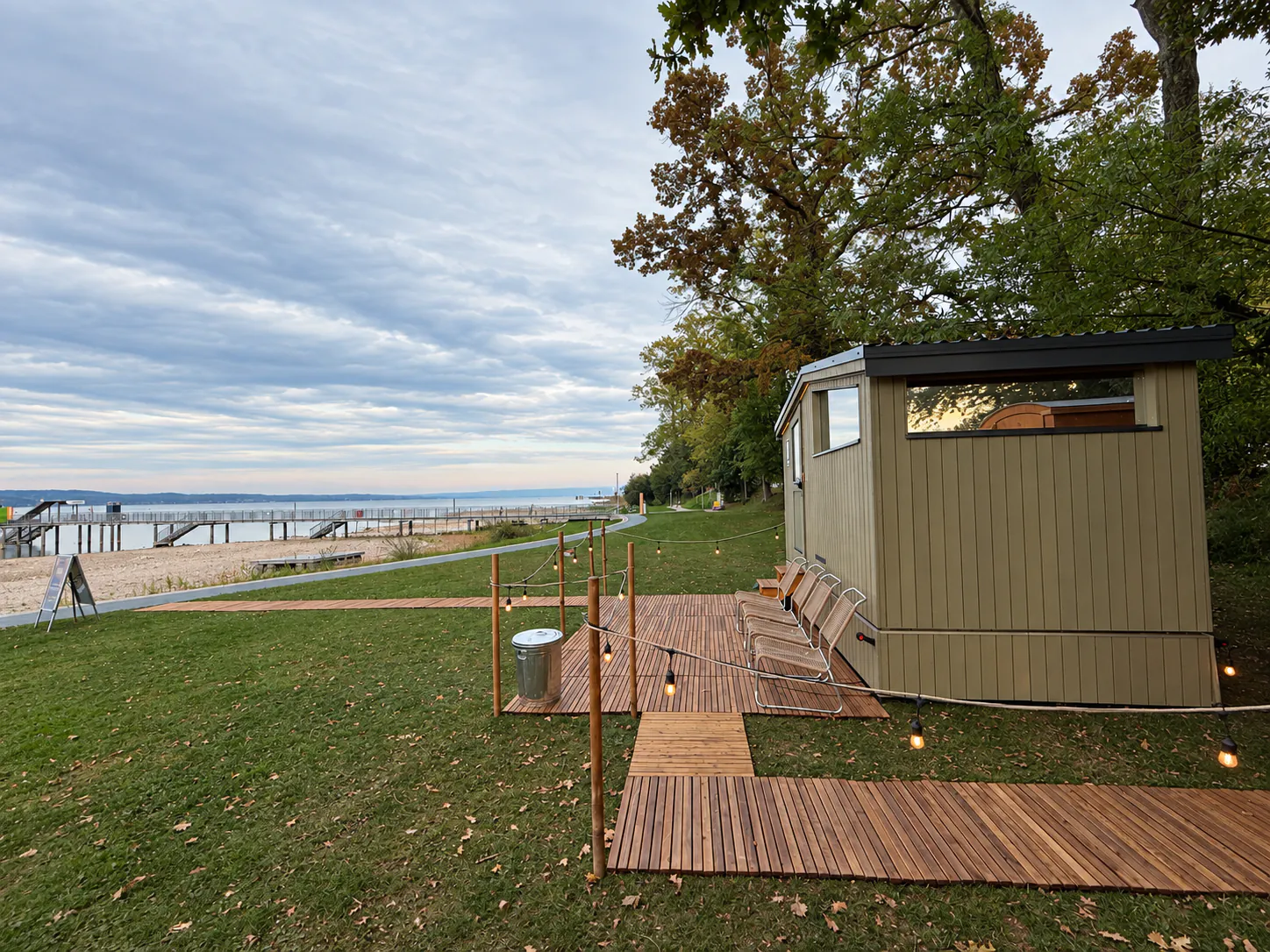 LÖYLY Sauna Blick auf den Badesteg Hörni in Kreuzlingen