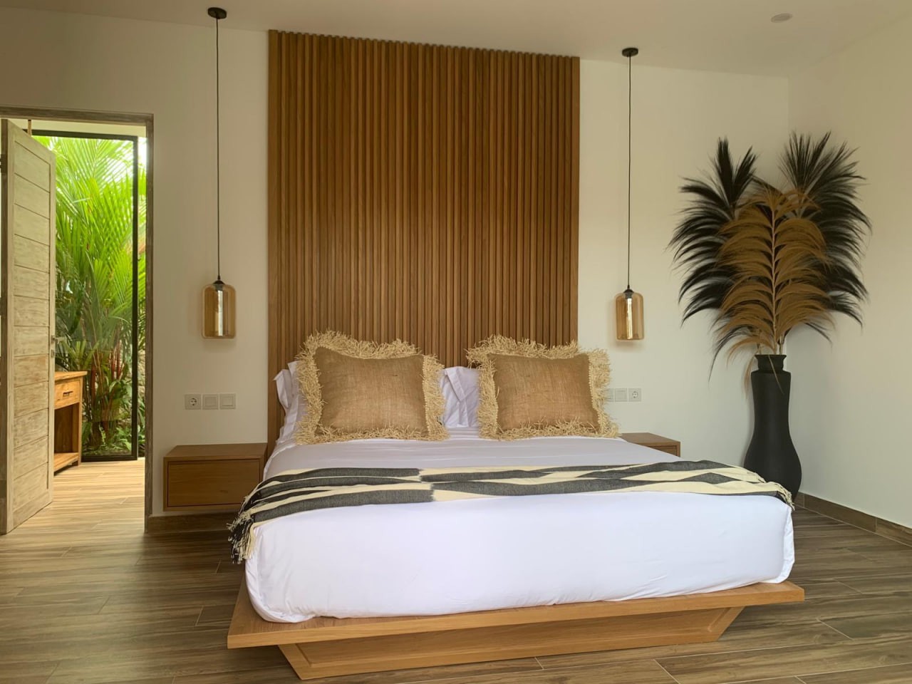 7-bedroom villa complex near Balangan Beach