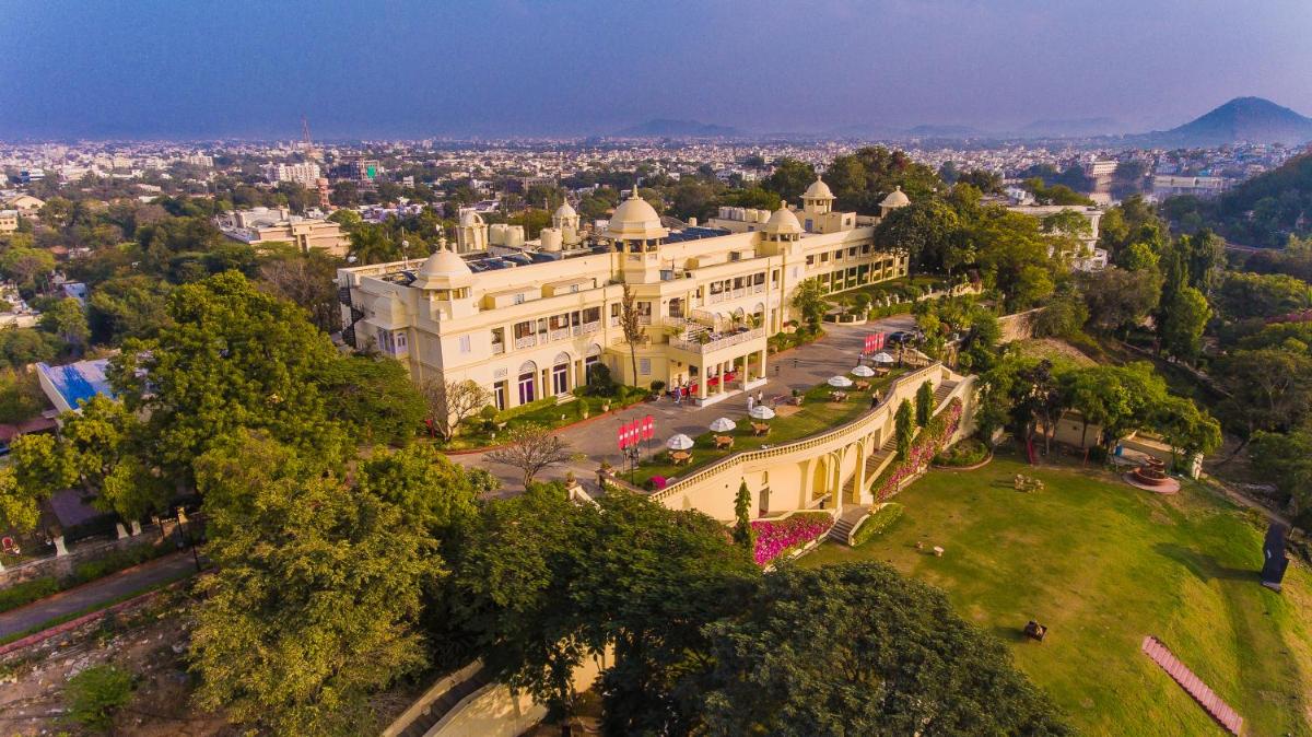 Bharat-Hotels