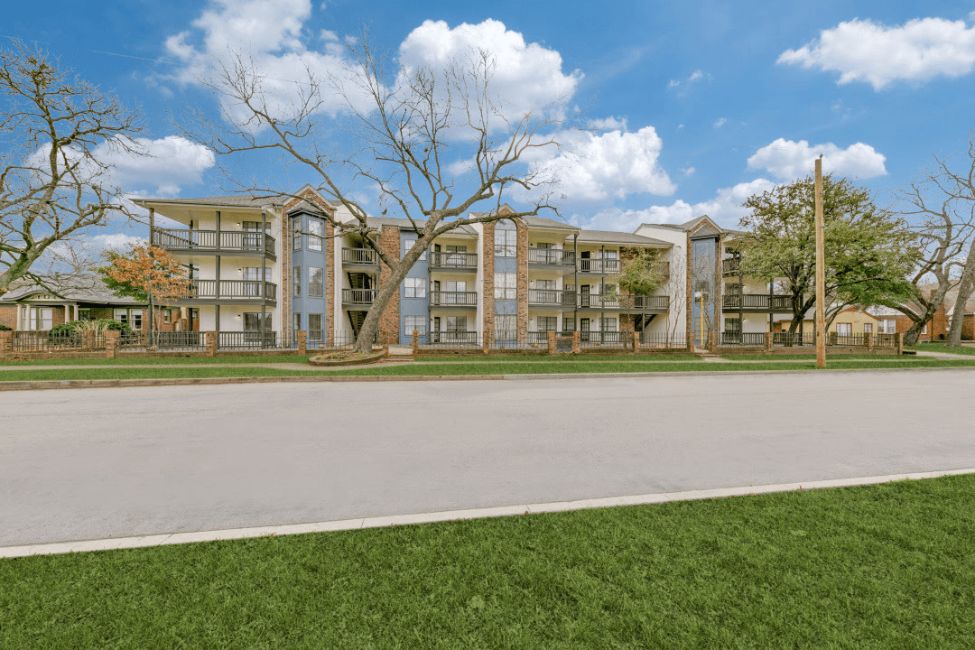 The Gleason — Dallas, TX — 15 units