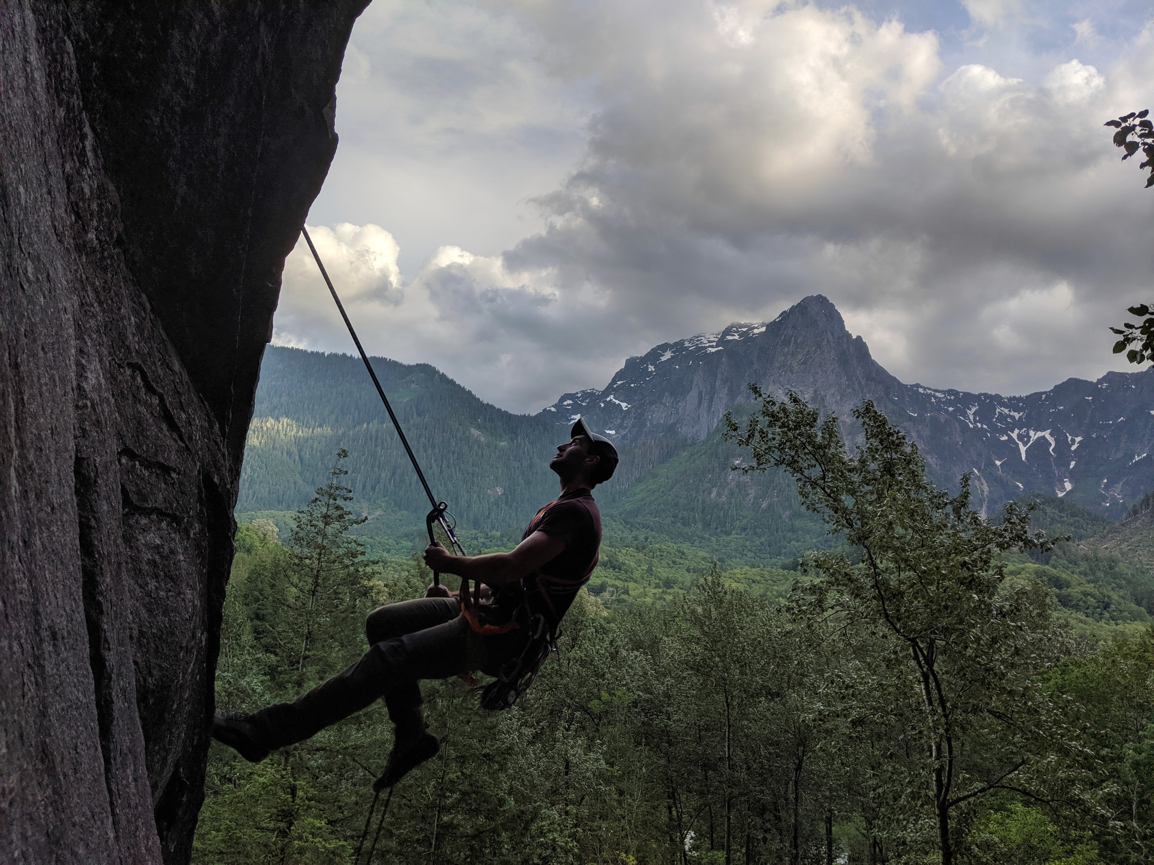 Skyline Mountain Guides