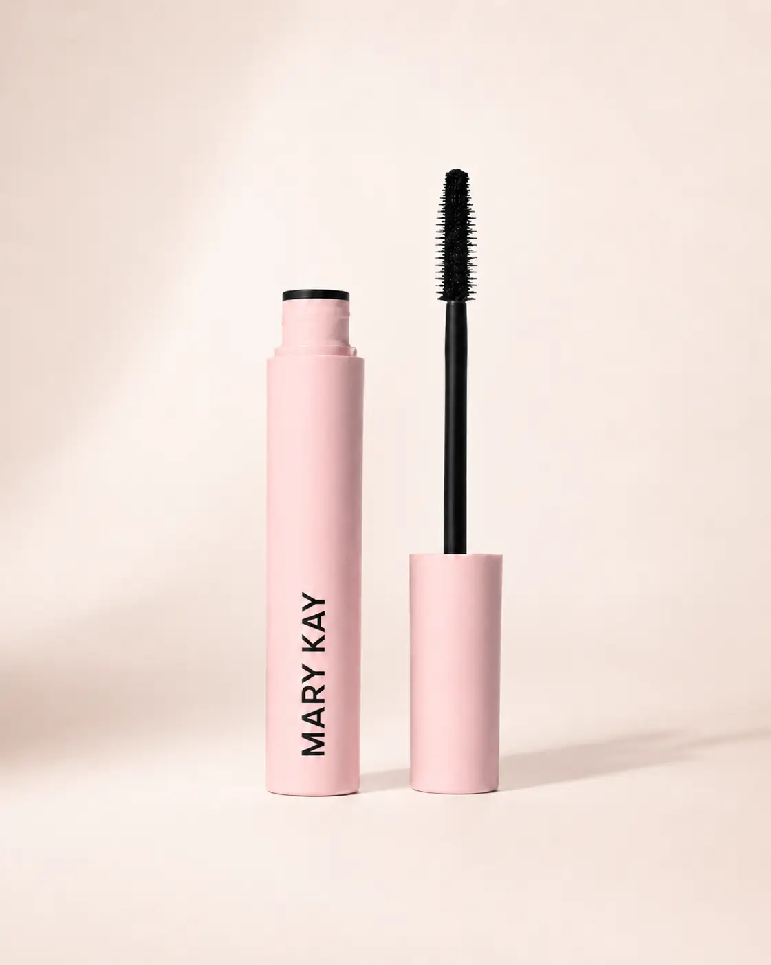 Máscara de Cílios Great Heights à prova d’água Mary Kay em embalagem rosa