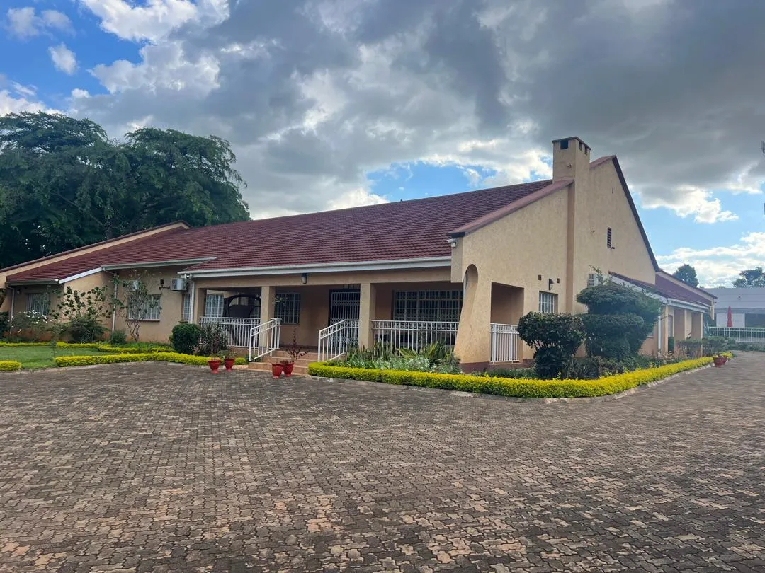 Area 3, 5 bedroom standalone house for rent