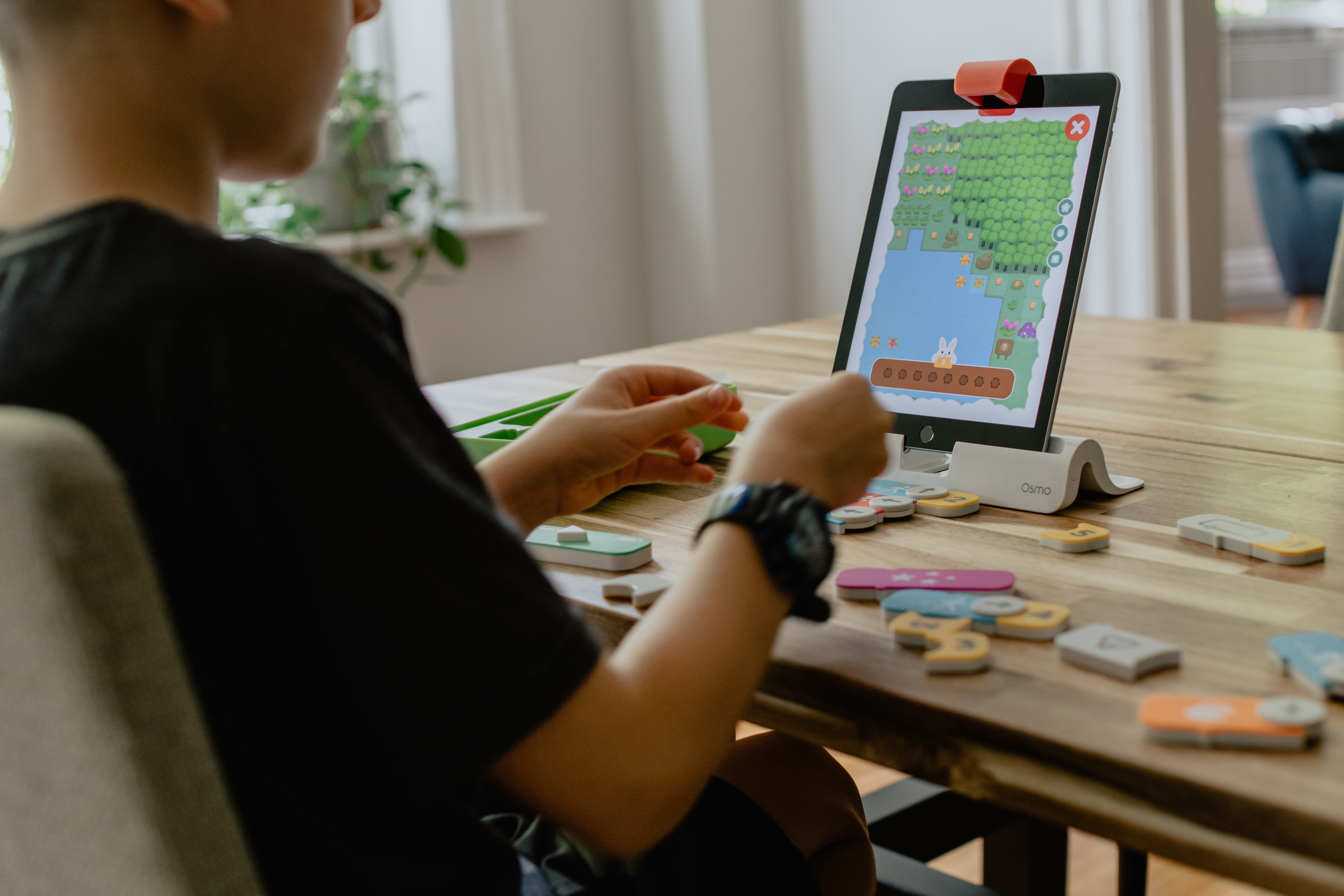 Best Coding Apps for Kids to Learn Programming on Their iPhones