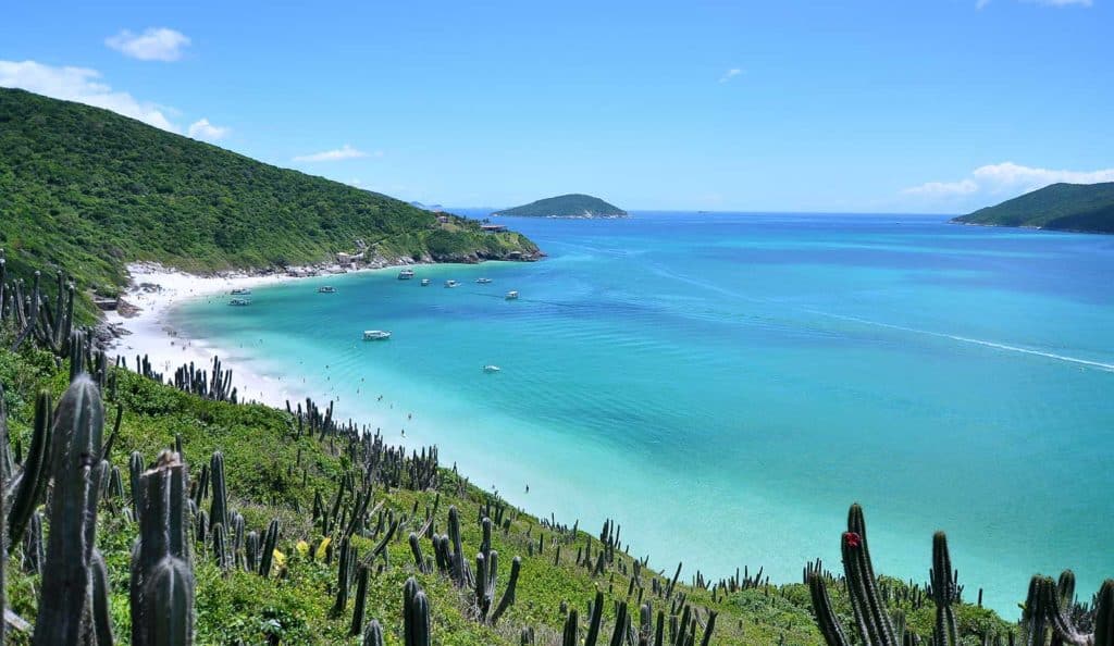 praia do forno em arraial do cabo