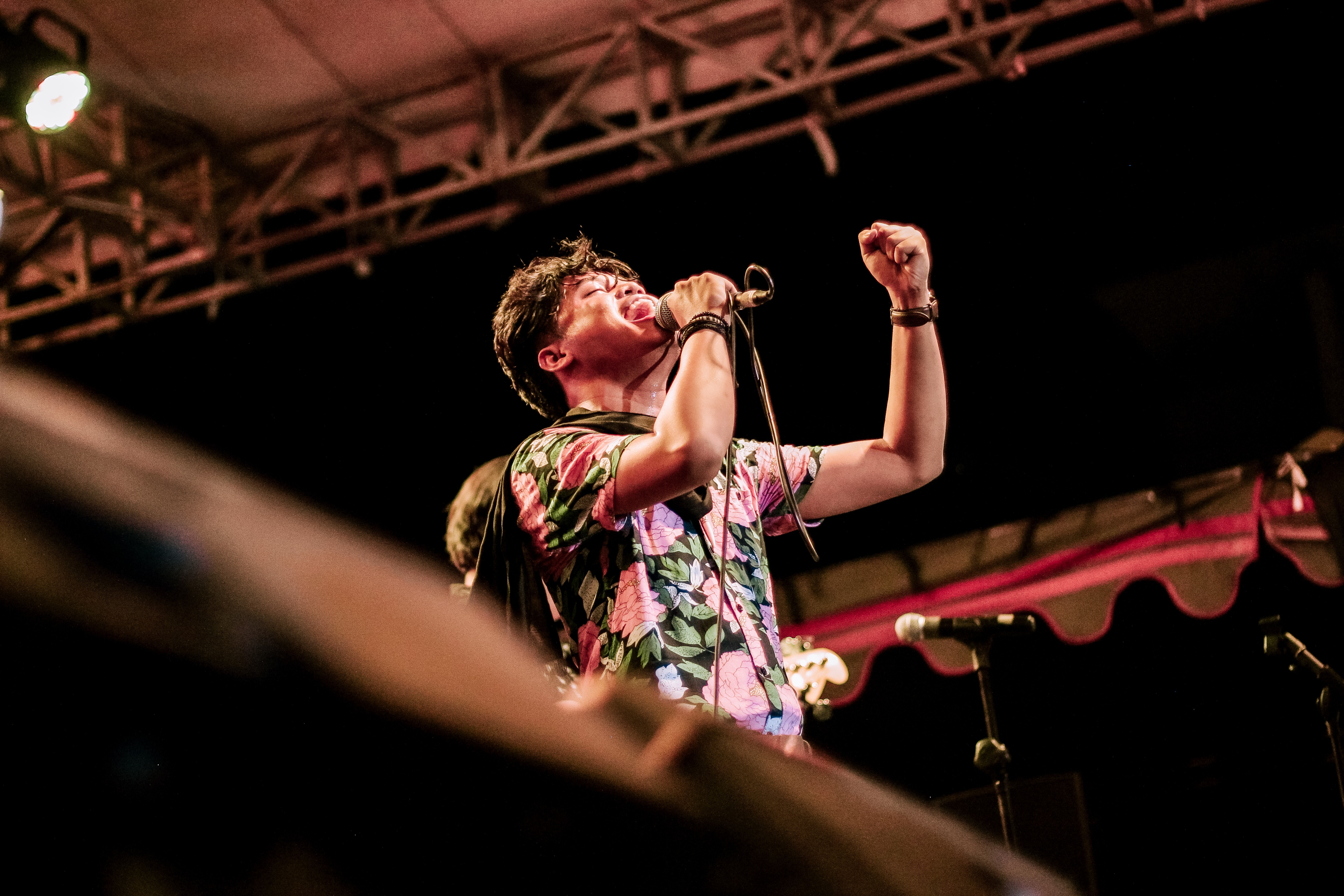 Vocalist of The Dexter, Perform at Aves Surabaya