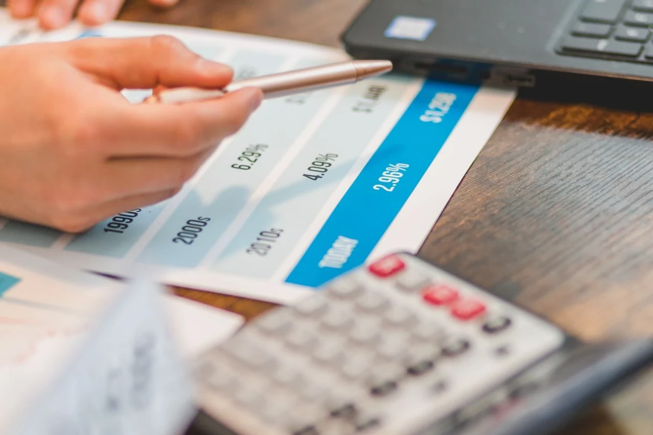 Péréquations et masses de marges : les stratégies financières de la grande distribution