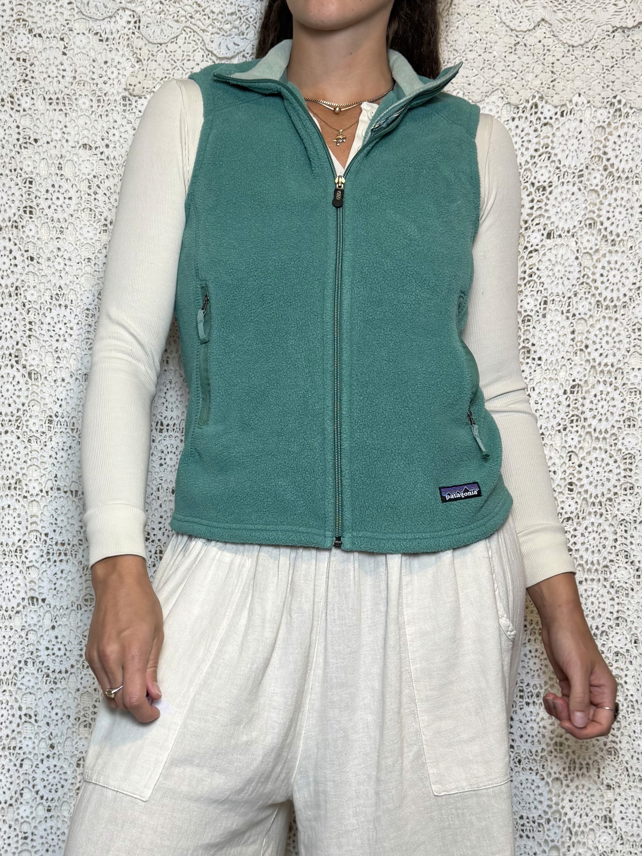 patagonia synchilla green full zip fleece vest