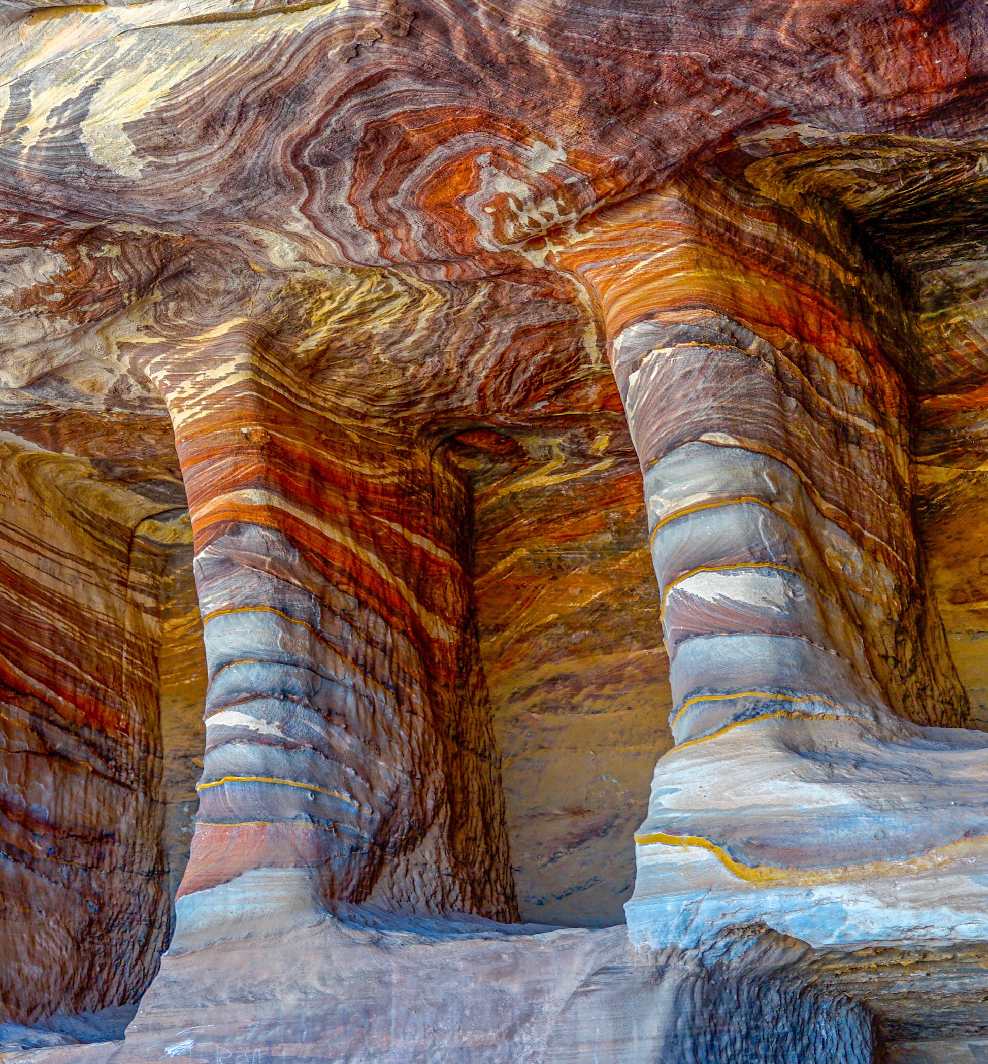 Amazing rock details of the multicoloured sandstone.