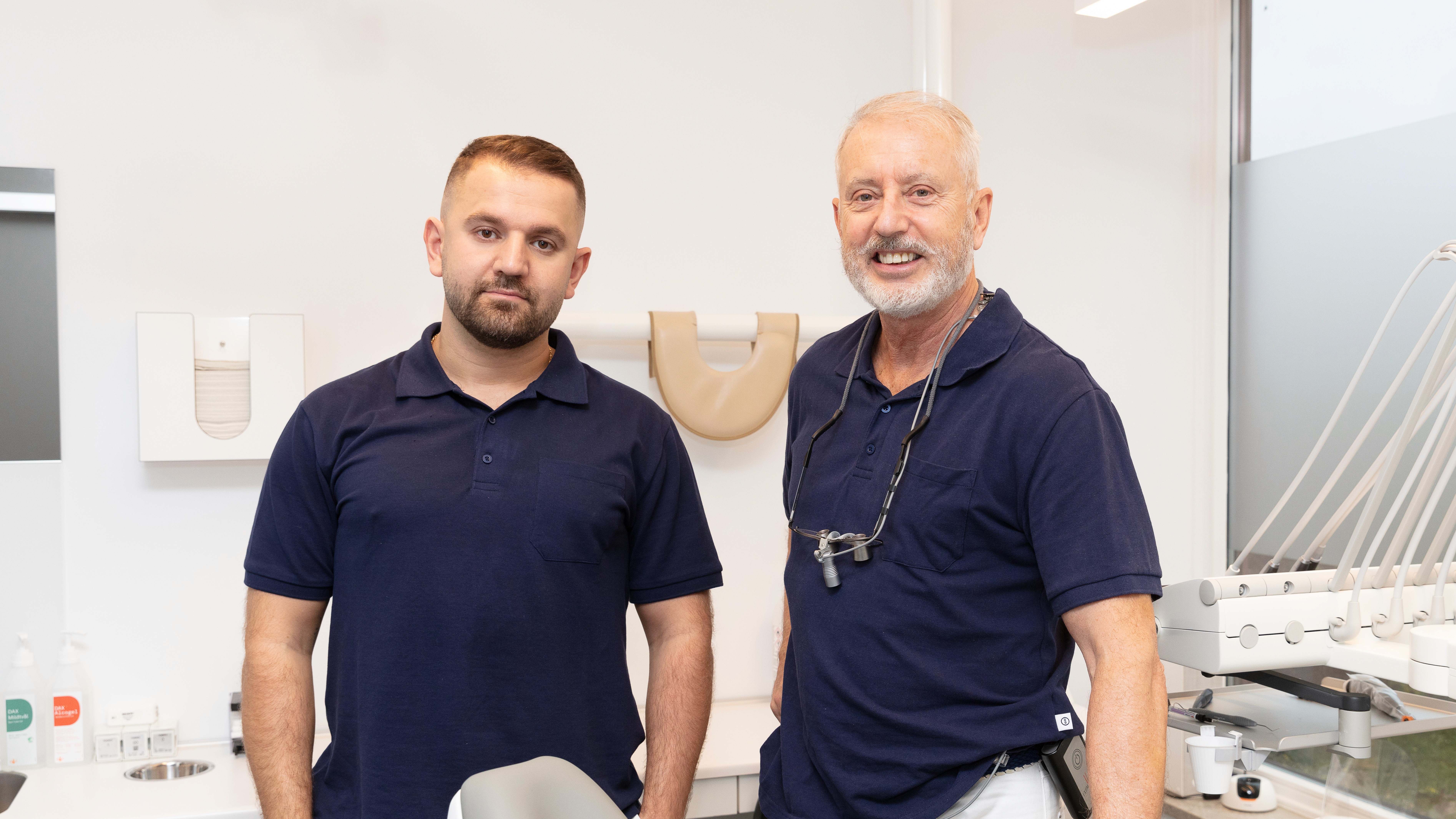 tandläkare södertälje akuttandvård värk implantat